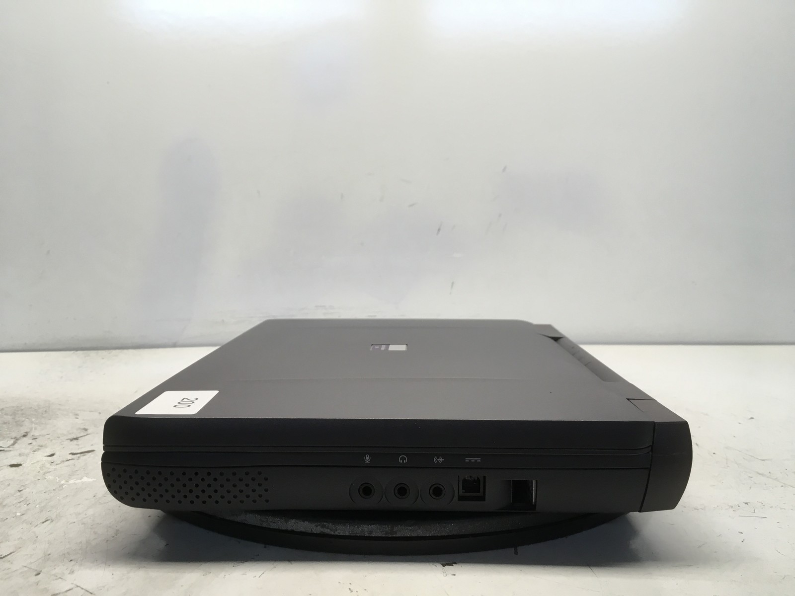 Dell Latitude CPi D266XT Intel Pentium II 266MHz 64 MB NO HDD No Batt