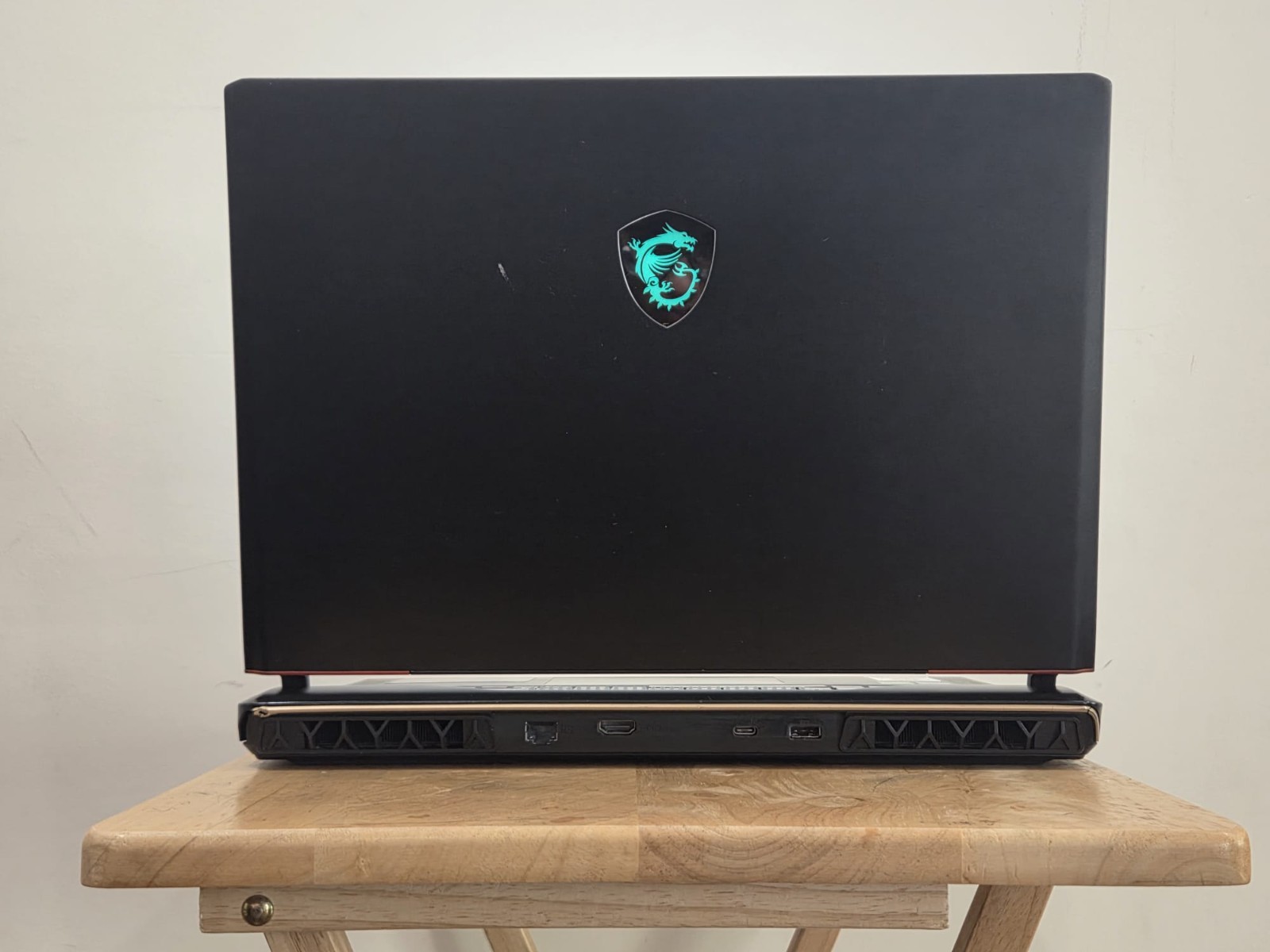 MSI Raider GE68HX i9-13950HX RTX 4060 32GB 1TB 144Hz Gaming Laptop
