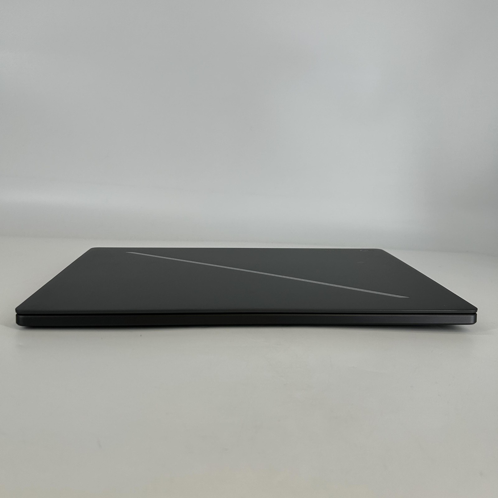 Asus ROG Zephyrus G16 GU605 240Hz QHD+ 2.9GHz Ultra 9 285H 16GB 1TB SSD RTX 5070
