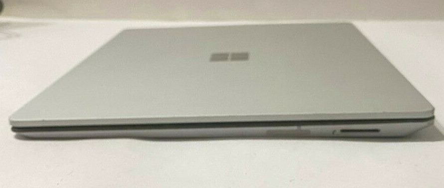 Microsoft Surface 1st Gen, 13.5″, Windows 10, Core M3-7Y30, 4GB RAM, 128GB SSD