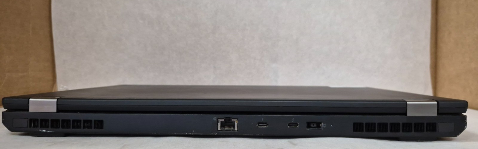 Lenovo ThinkPad P53 15.6″ Intel i7-9750H 2.60GHz 32GB No SSD Quadro T1000