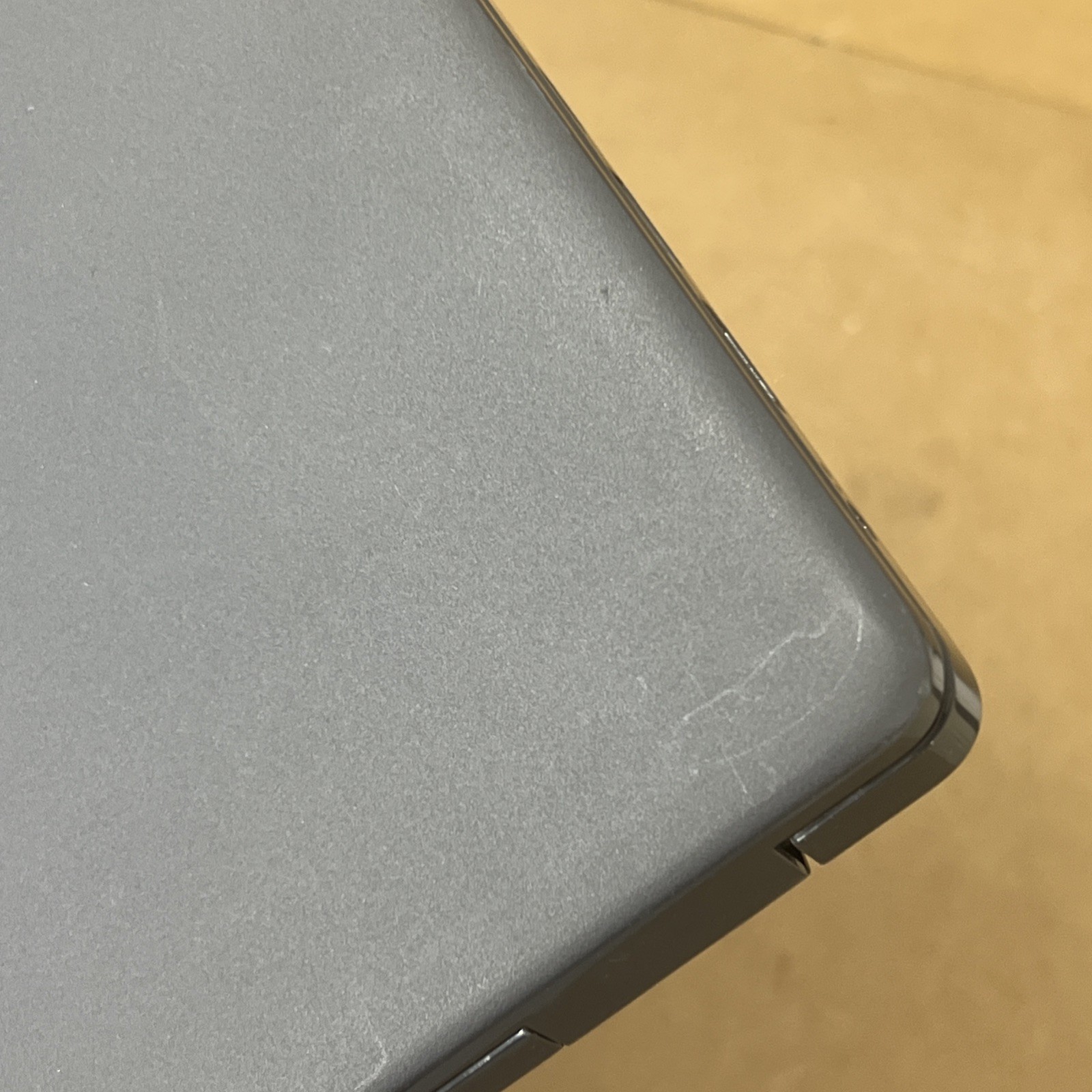 Dell Latitude 3510 i5-10210U 1.6GHz 8GB Ram 256GB – Fair *77% Batt, MDM Lock*