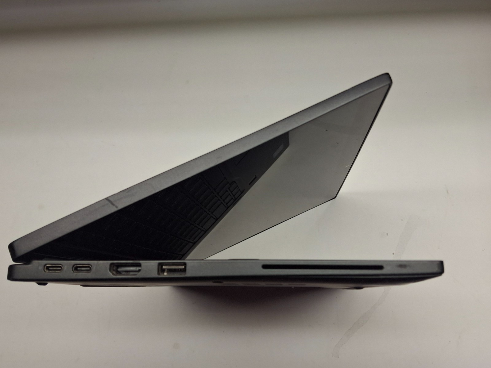 Dell Latitude 7390 2‑in‑1 Touchscreen i5‑8350U 8GB 256GB SSD Wifi Win11 Pro
