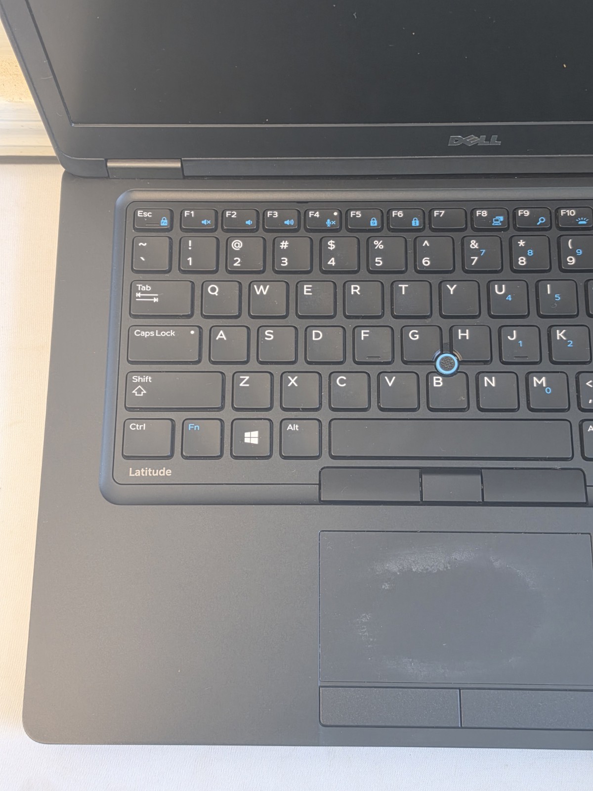 Dell Latitude 5480 Laptop – Intel i5 Gen 7 – 4GB RAM – 500GB HDD – Windows 10