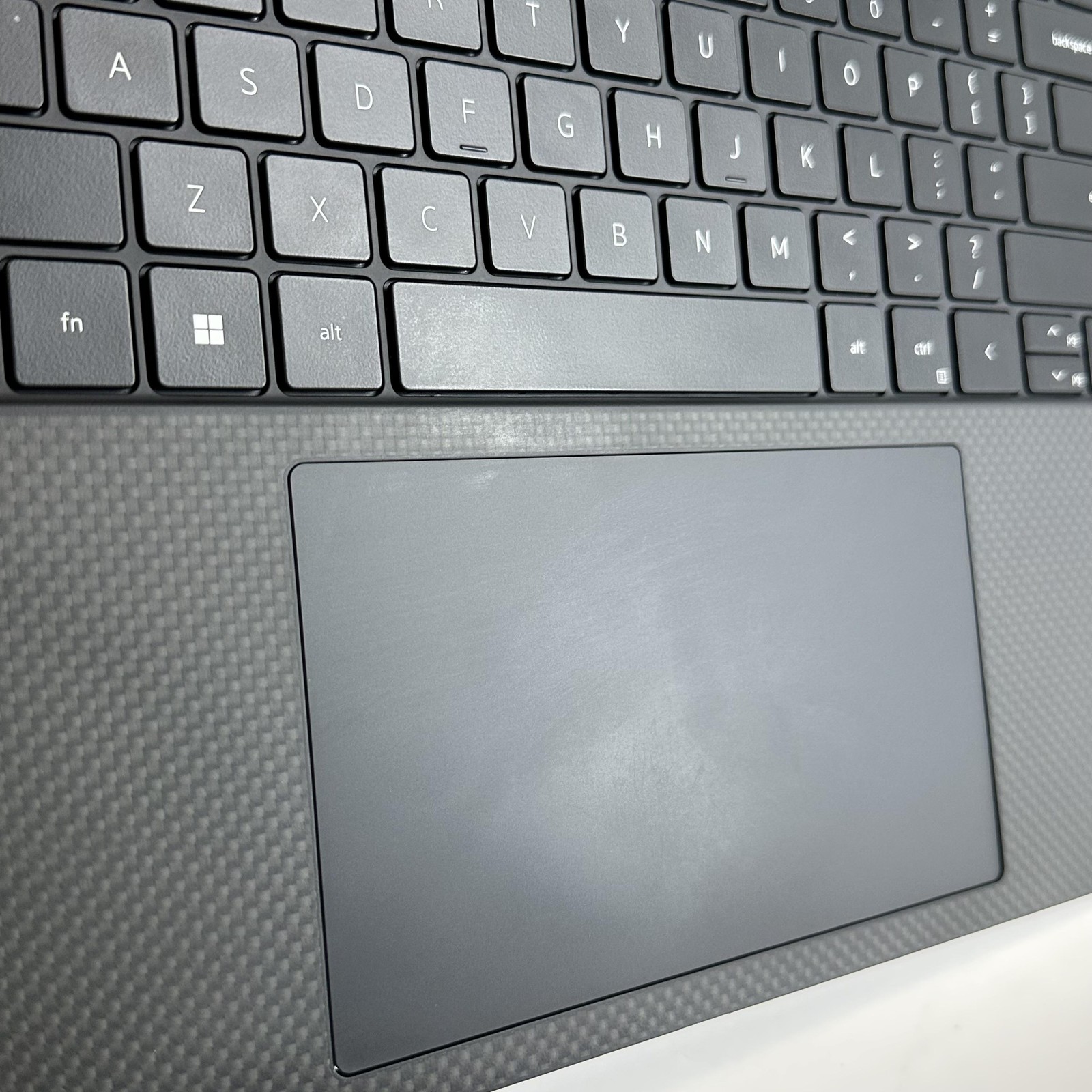 Dell XPS 15 9520 FHD+ 2.3 GHz i7-12700H 16GB 512GB SSD NVIDIA RTX 3050 Good
