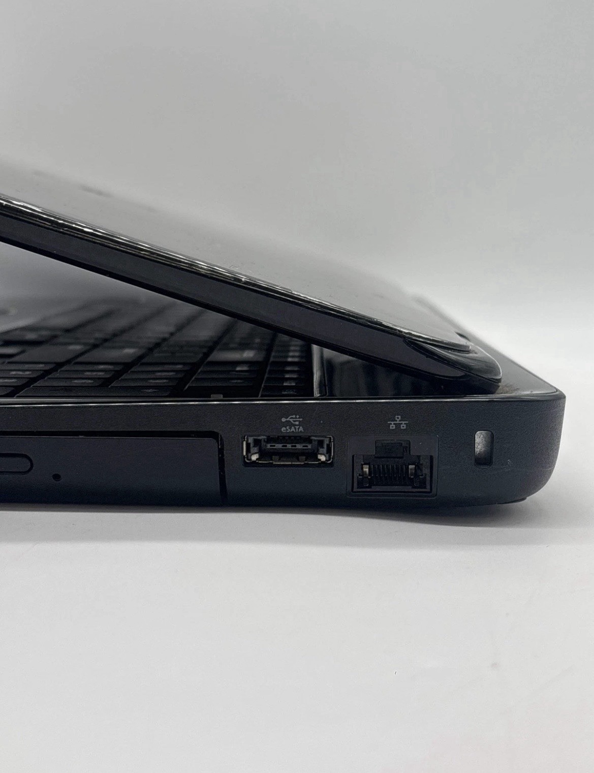 Dell Inspiron N5010 15.6″ Pentium P6100 2GB Win10 HDD 250-499GB Charger