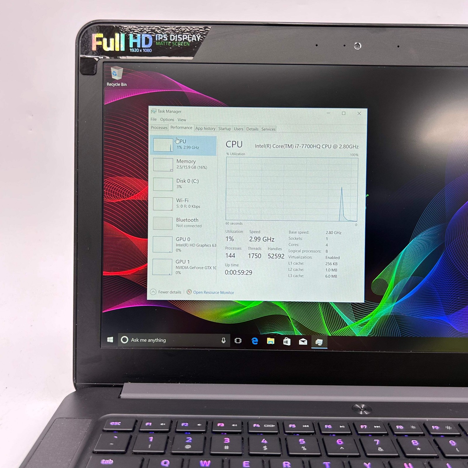 Razer Blade 14 RZ09-01953E71 14″ i7-7700HQ 16GB RAM 256GB SSD GeForce GTX 1060