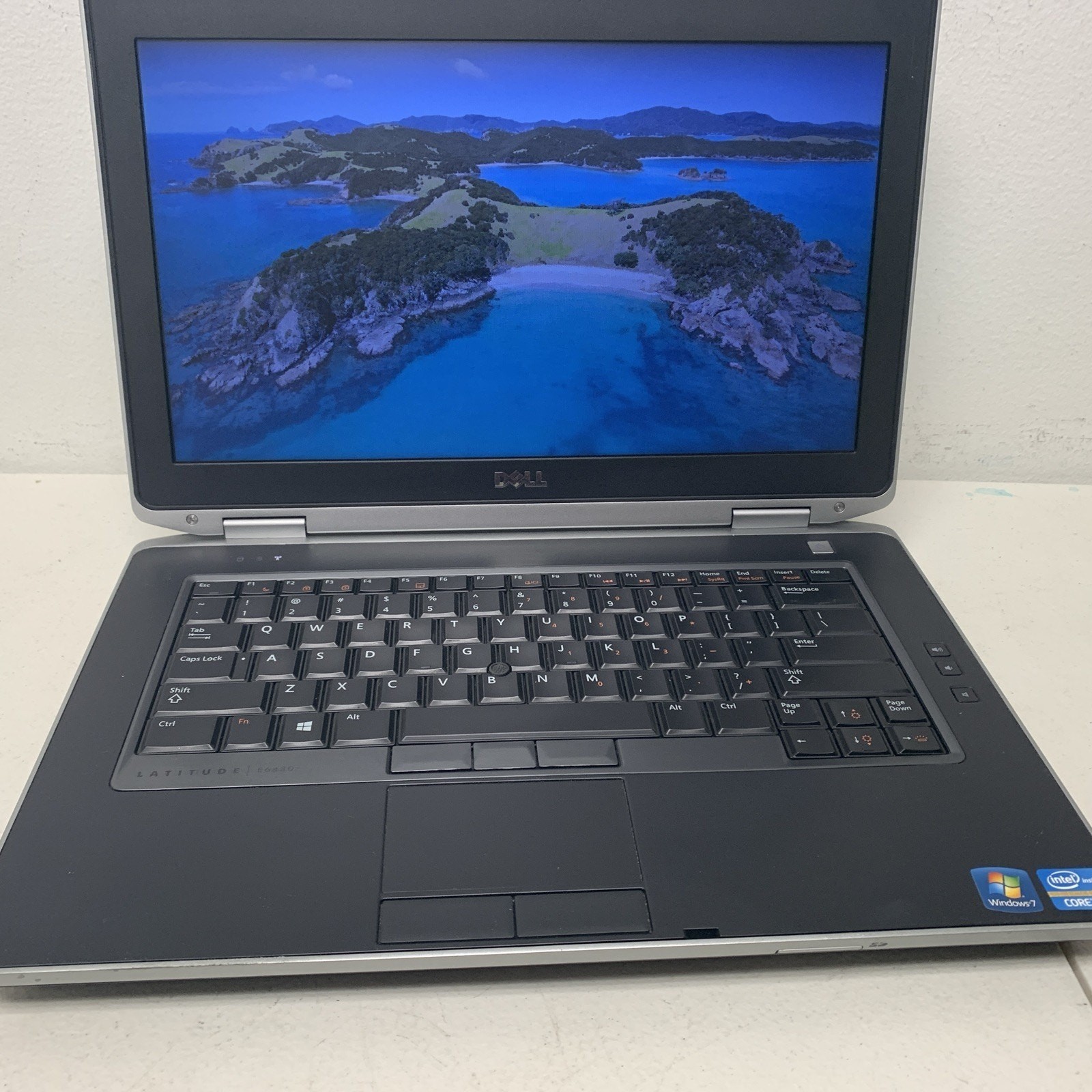 Dell Latitude E6430 Intel Core i5-3210M 2.50 GHz 4GB RAM 320 GB HHD WIN 10 pro