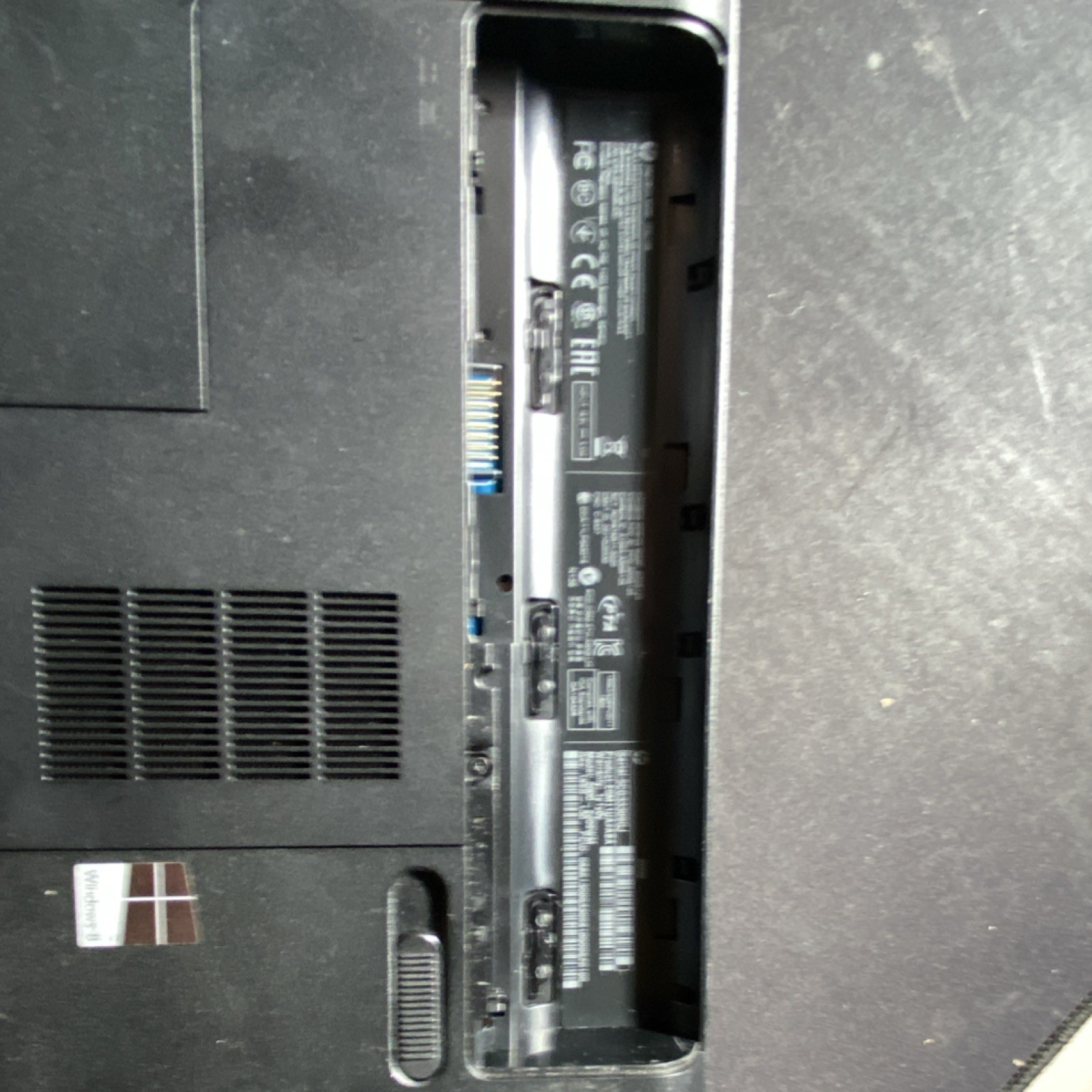 HP 2000-2d19WM Notebook Laptop Black HDMI Ethernet USB