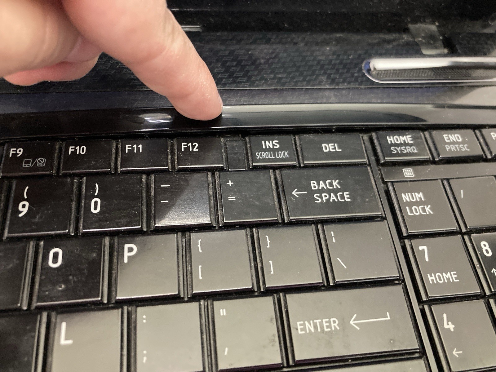 Toshiba Satellite L655-S5150 Parts Only! Read Computer & Power Cord