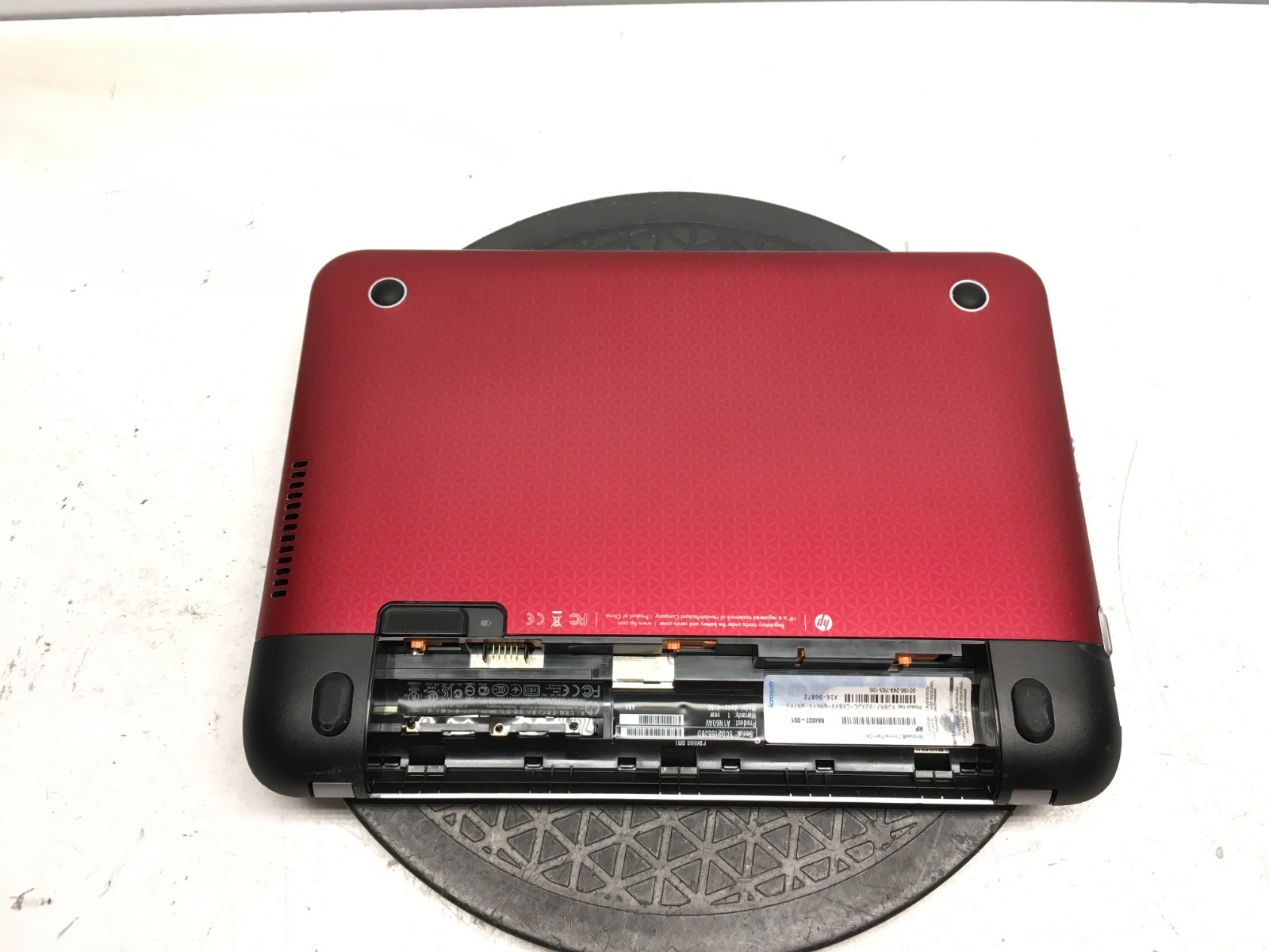 HP Pavilion DM1Z-4100 AMD E-300 1300MHz 2 GB NO HDD/Battery