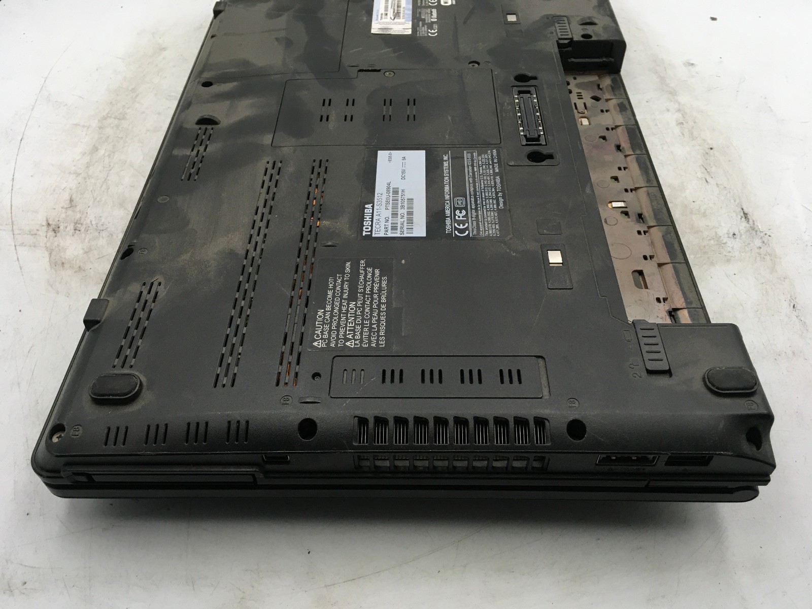 TOSHIBA TECRA A11 S3512 – FOR PARTS – INTEL CORE i3-370M – 3GB RAM – READ – BB