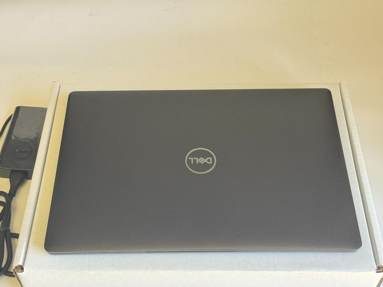 Dell Latitude 5400 14″ Intel Core i5-8365U 1.6GHz 16GB RAM 512GB SSD, Grade C