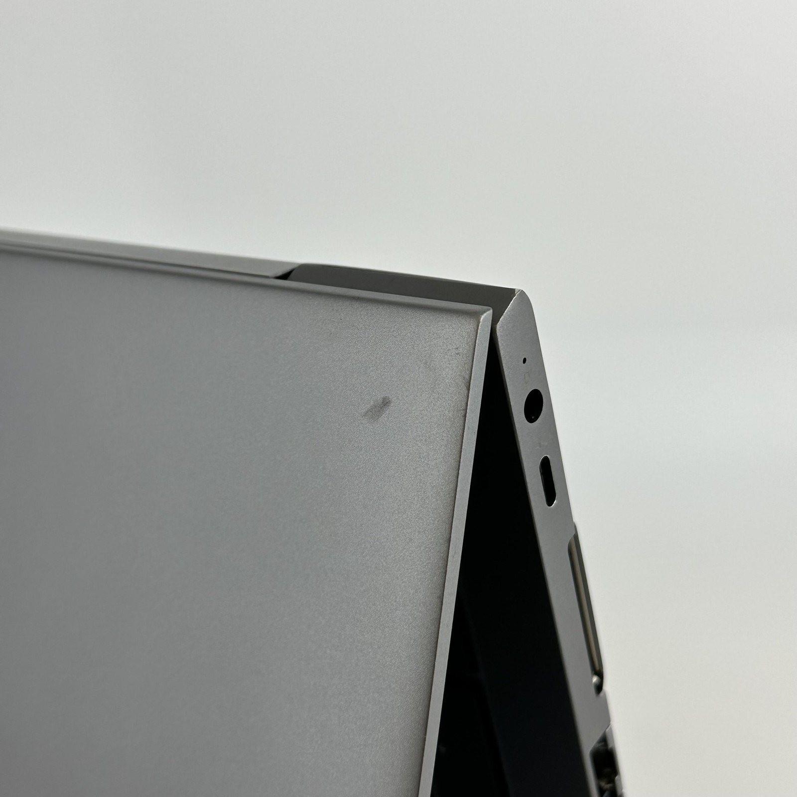 HP ZBook 15u G6 Gray FHD i7-8665U 1.90GHz 16GB 256GB SSD Very Good