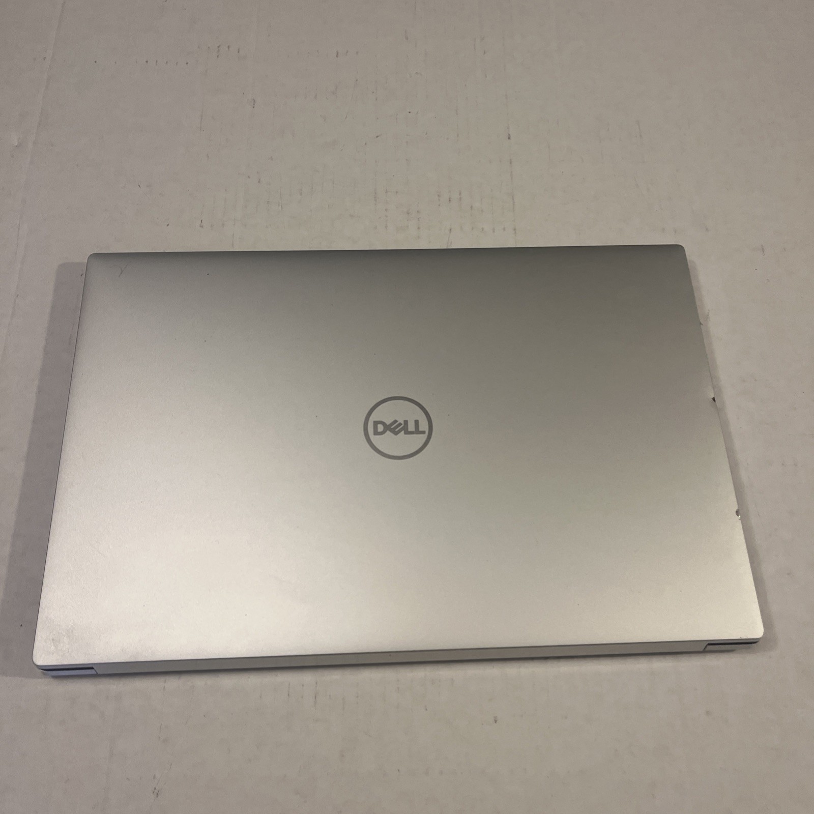 Dell XPS 15 9510 16″ Core i7-11800H 2.3GHz 8GB RAM 512GB SSD RTX3050