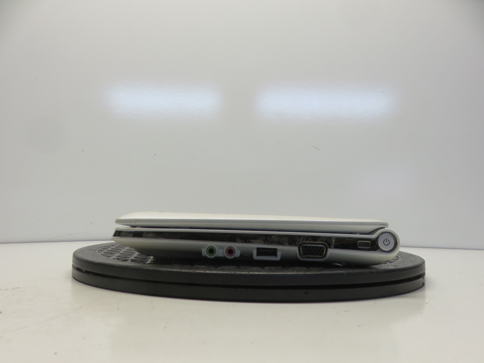 Samsung NP-NC10 Intel Atom N270 1.6GHz 2 GB NO HDD No Batt