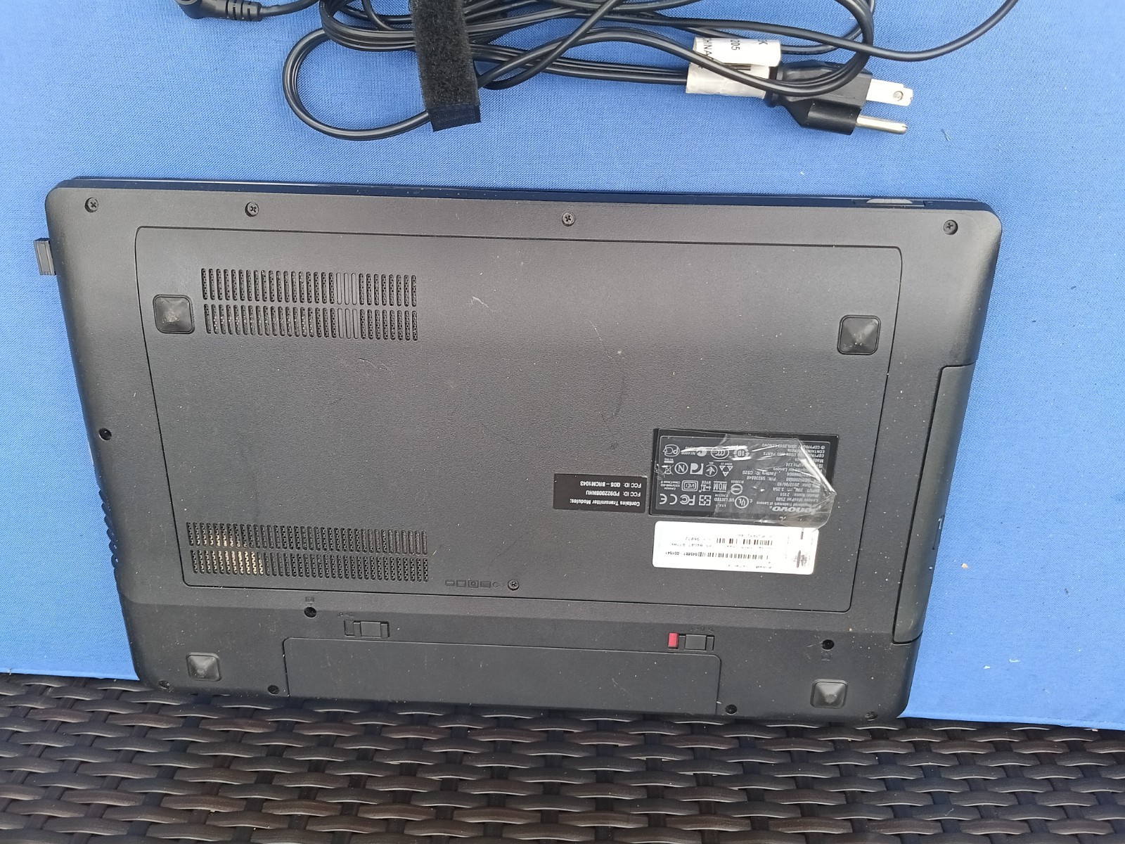 Lenovo Ideapad Z580 15″ Laptop With Charger! Fully Functional
