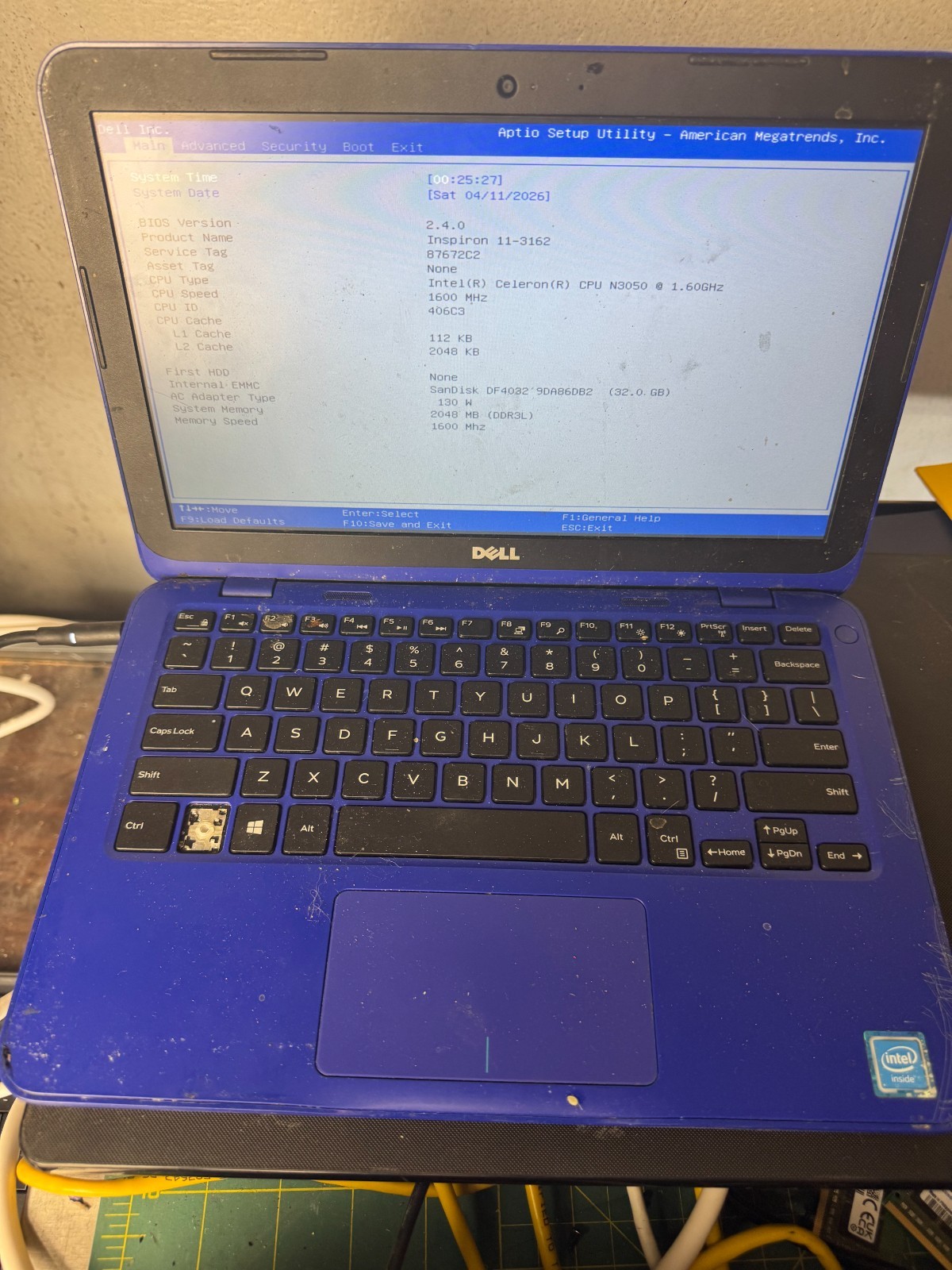 Dell Inspiron 11-3162 Celeron N3050, 2GB RAM, 32GB HDD, 11.6″ Laptop for Parts