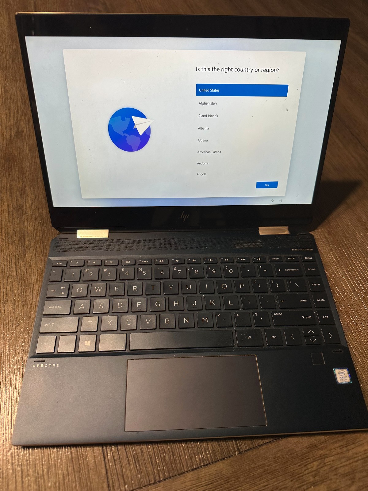 HP Spectre x360 13 i7 16gb Touch Screen Convertible Poseidon Blue