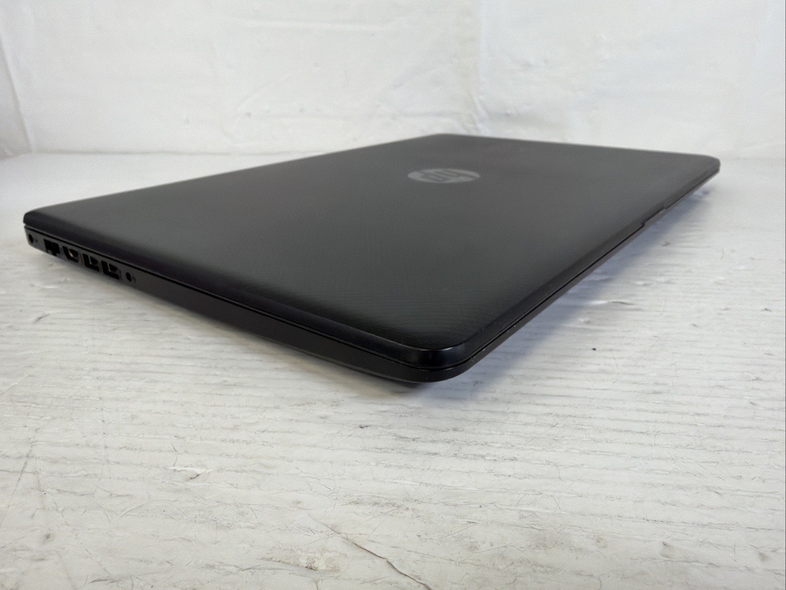 HP Laptop 17-by3613dx, Intel Core i5-1035G1 @ 1GHz, 31GB RAM NO SSD/OS -Good Bat