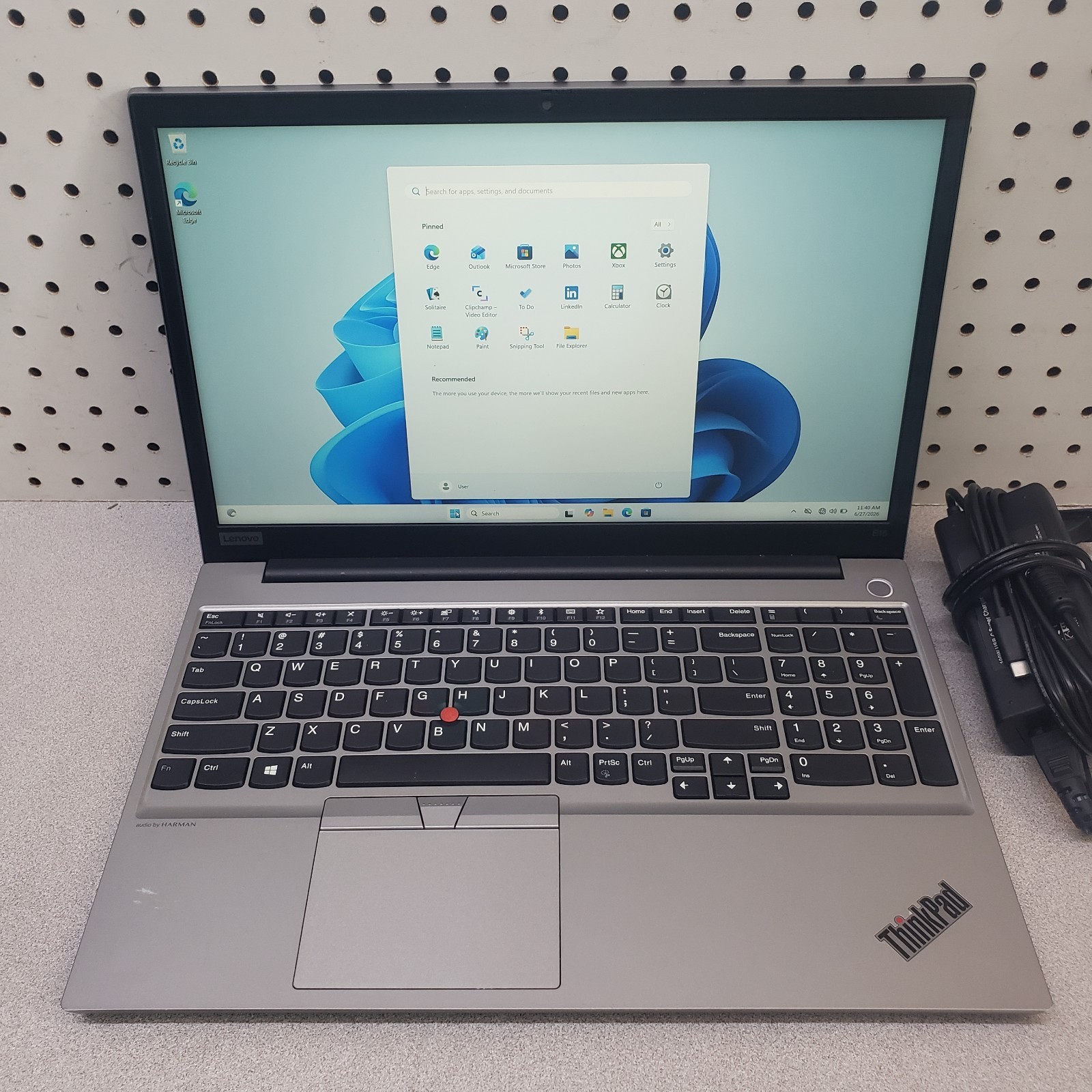 Lenovo ThinkPad E15 15.6″ FHD Intel i7-10510U 512GB SSD 16GB Win11 Pro