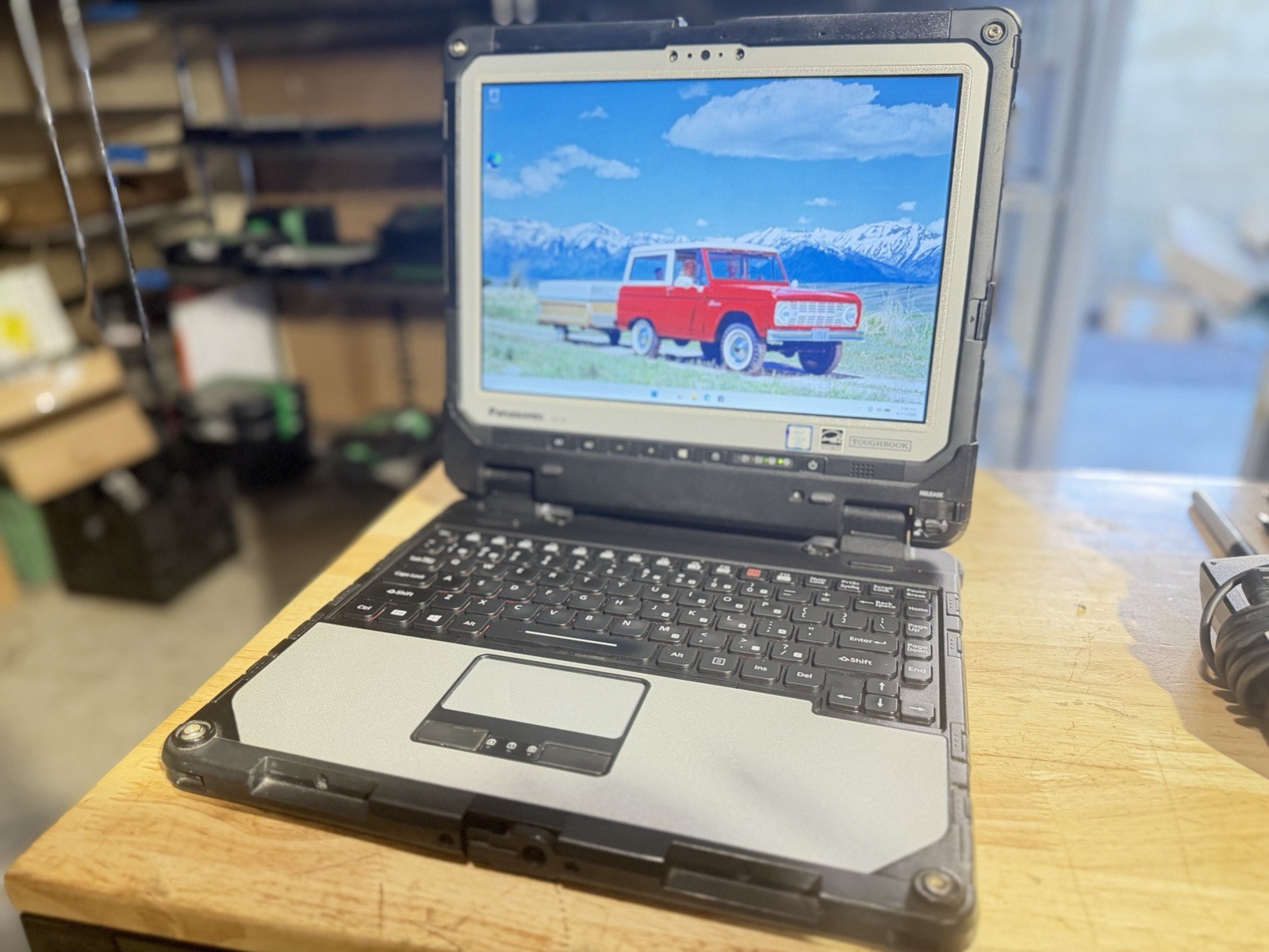 Panasonic ToughBook CF-33 i5-7300U 16 GB Ram 256GB SSD QHD Win 11 Pro Touch