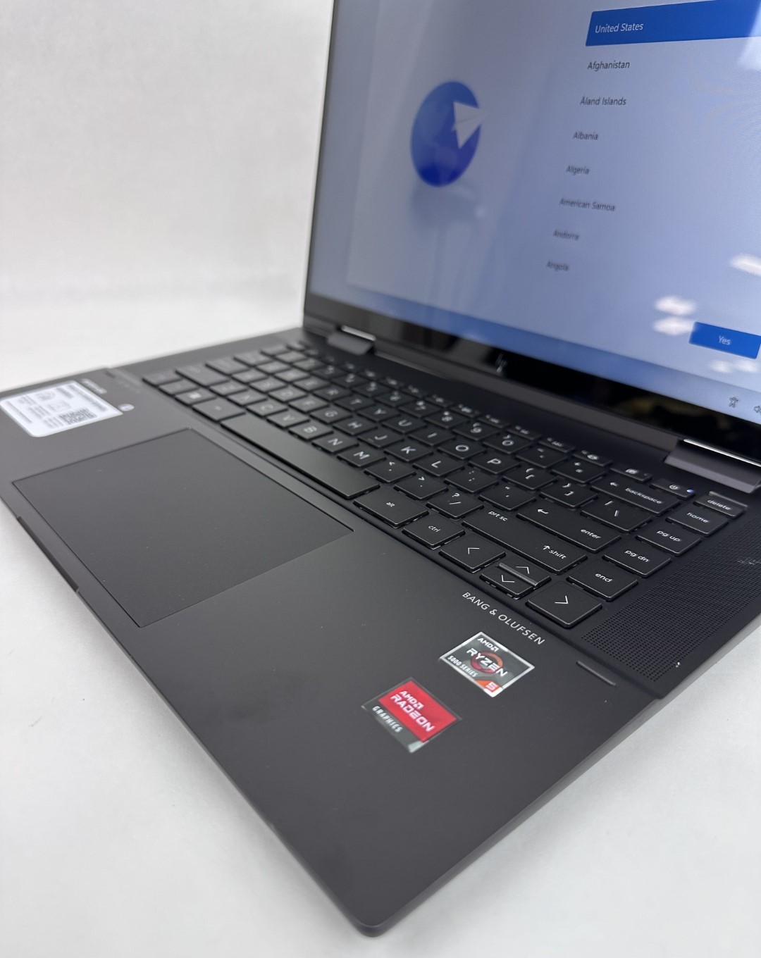 HP ENVY x360 15-ey0013DX 15.6″ FHD Touch Ryzen 5 5625U 8GB 256GB SSD 2in1 W11H