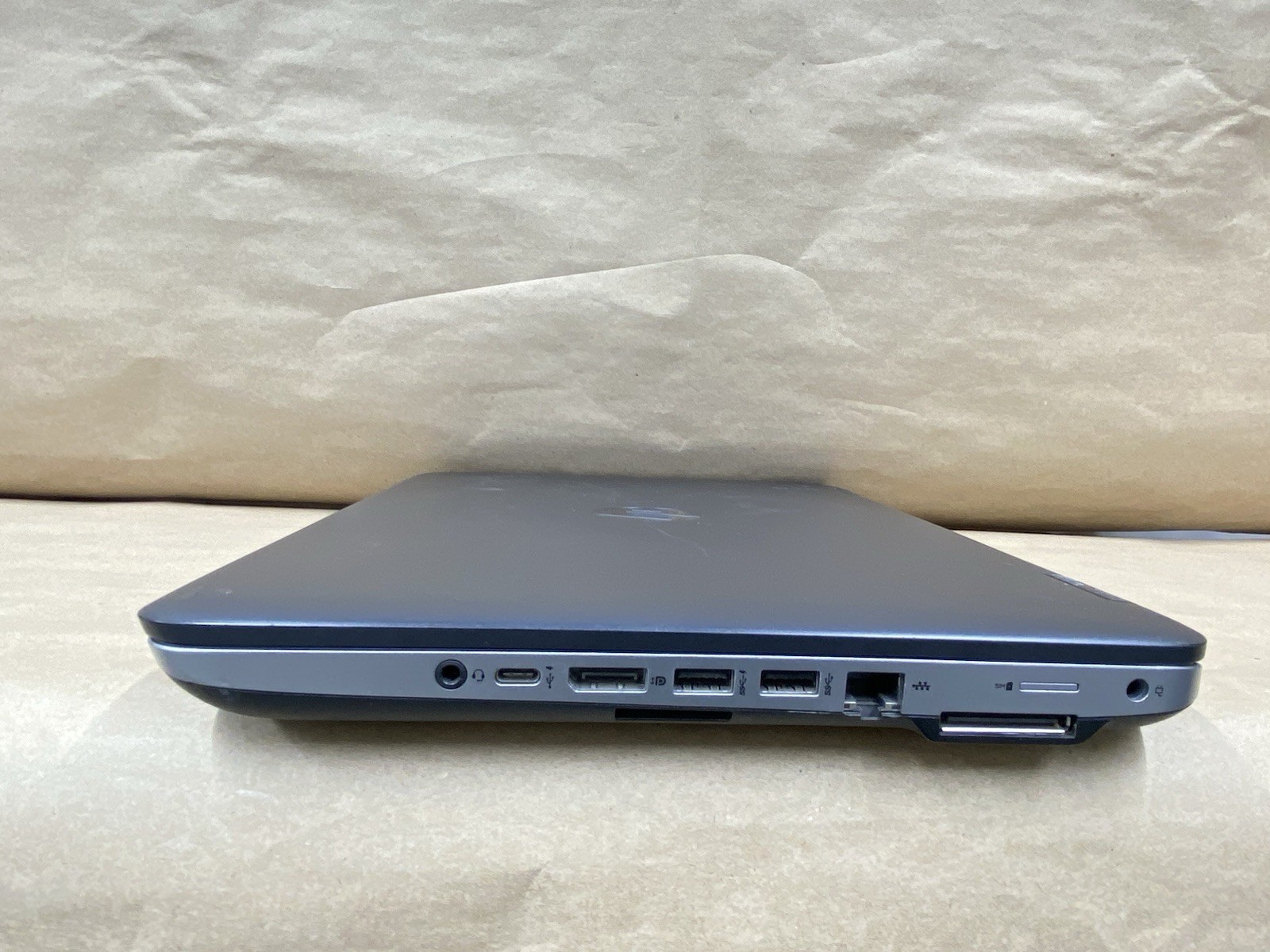 HP 640 G3 – 14″ 1366×768 – i5-7200U – 4GB – 128GB SSD – Win 10 Pro READ