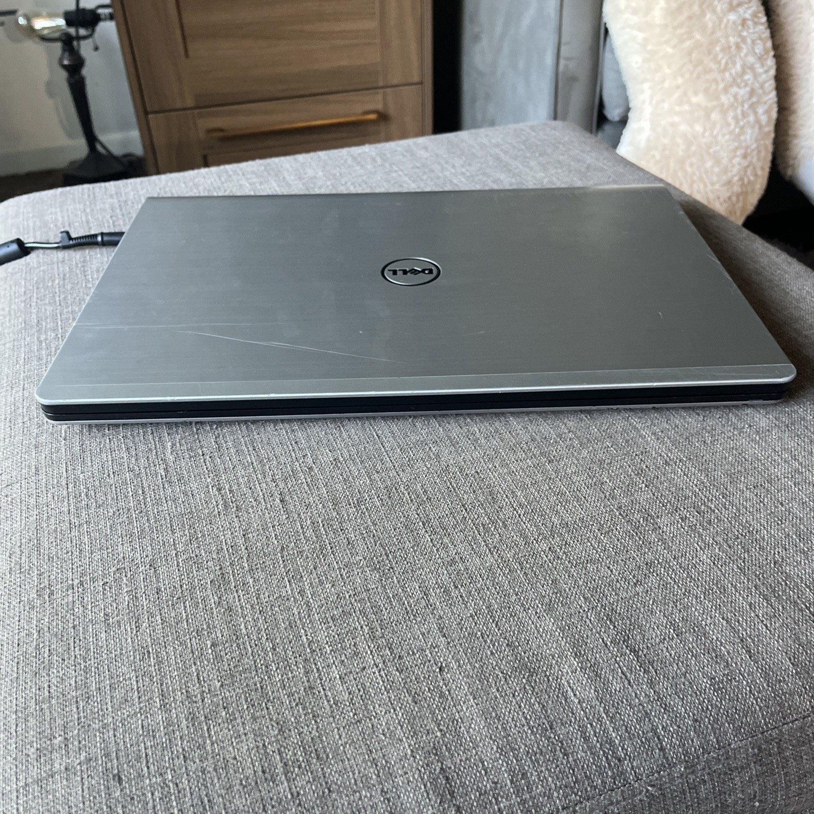 Dell P26e Laptop 17’ Intel(R) Corel(TM) i5-4210U CPU 1.70GHz 8.GB 1TB (READ)
