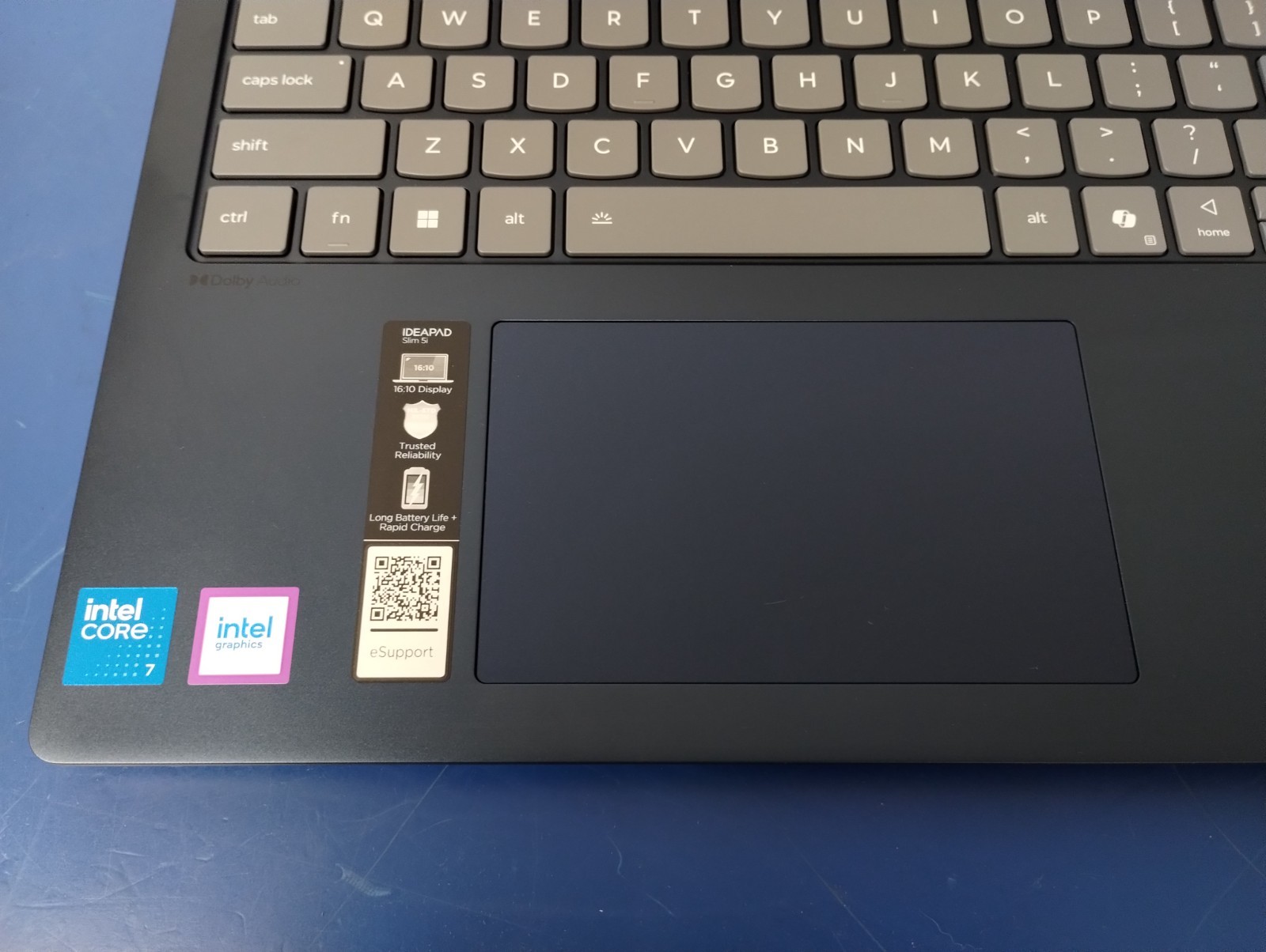 LENOVO SLIM 7 14ILL10, Intel Core Ultra 7 258V, 2.20 GHz, 32 GB RAM, 1 TB NVMe