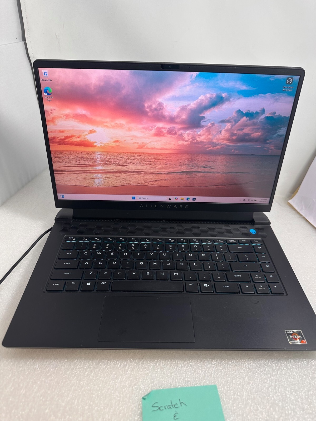 Dell Alienware 15.6″ FHD m15 Ryzen Edition R5 AMD Ryzen 7 8500U 8gb ram 256gb