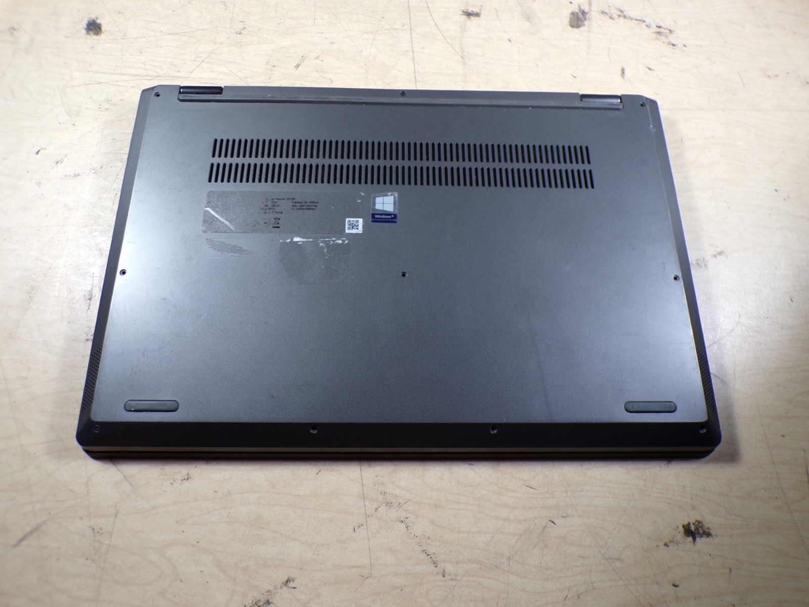 LENOVO 81SR TOUCHSCREEN 8GB RAM **UNTESTED **NO HD/ NO CADDIE/ NO OS/ NO CHARGER