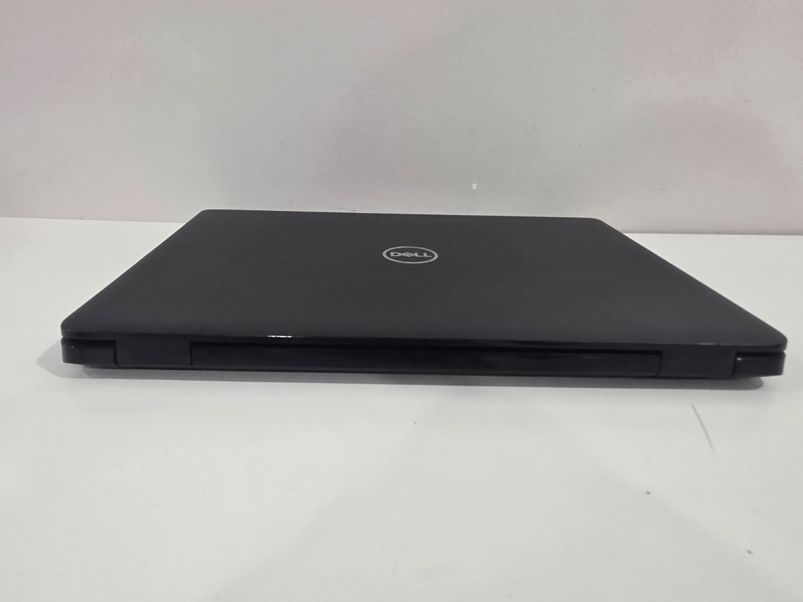 Dell Wyse 5470 Celeron 4GB 16GB Linux Mint Webcam Bluetooth