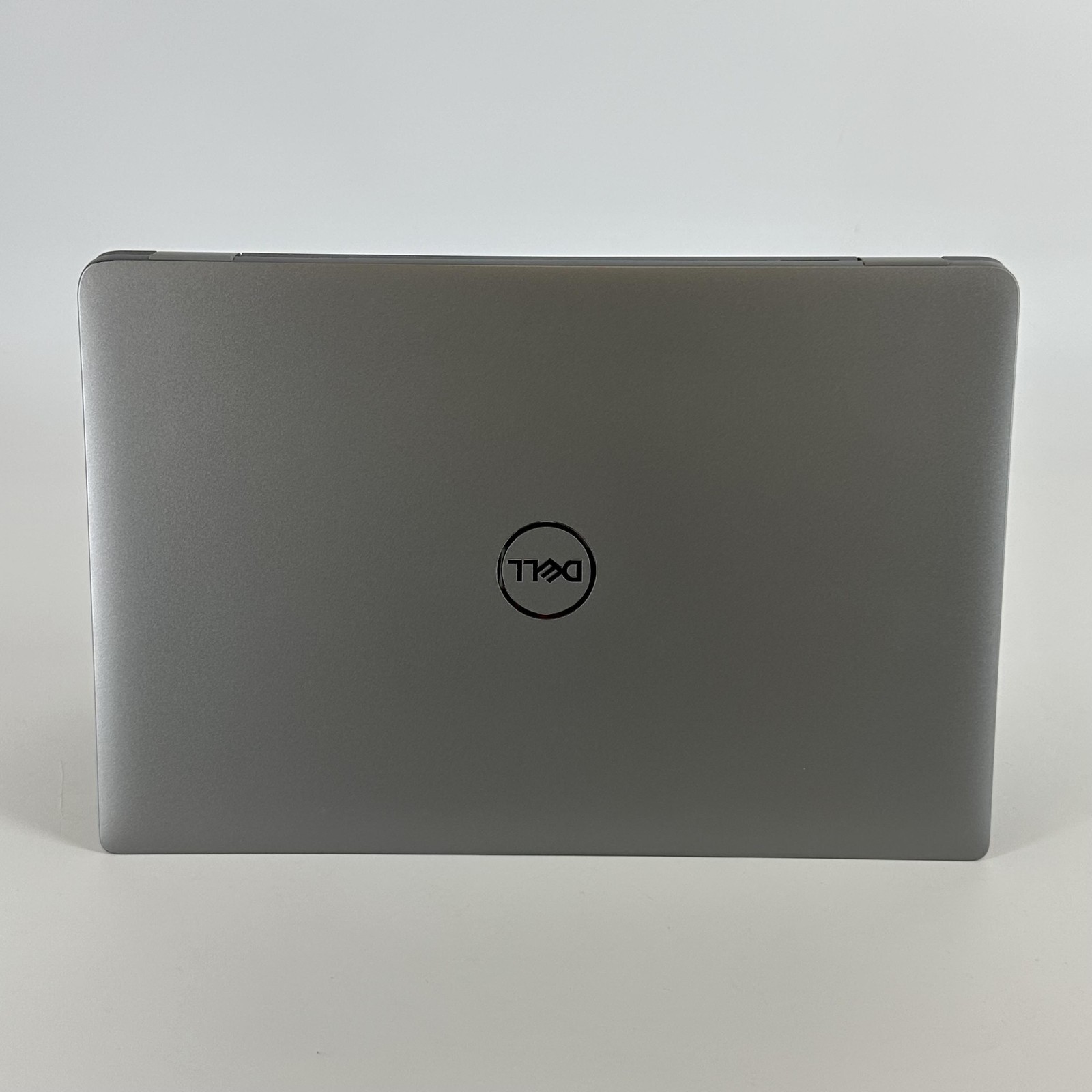 Dell Latitude 5450 14 Gray FHD 1.7 GHz Ultra 7 165U 16GB 512GB SSD-Very Good