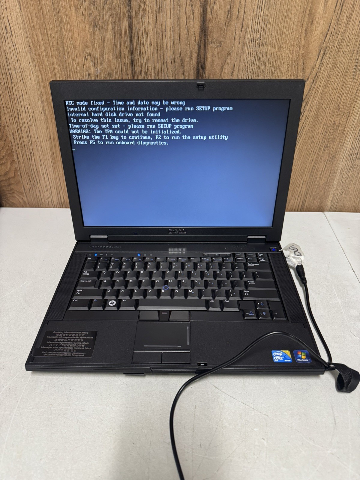Dell Latitude E5400 14” Core 2 Duo 2GB RAM No HDD No Charger BIOS TESTED