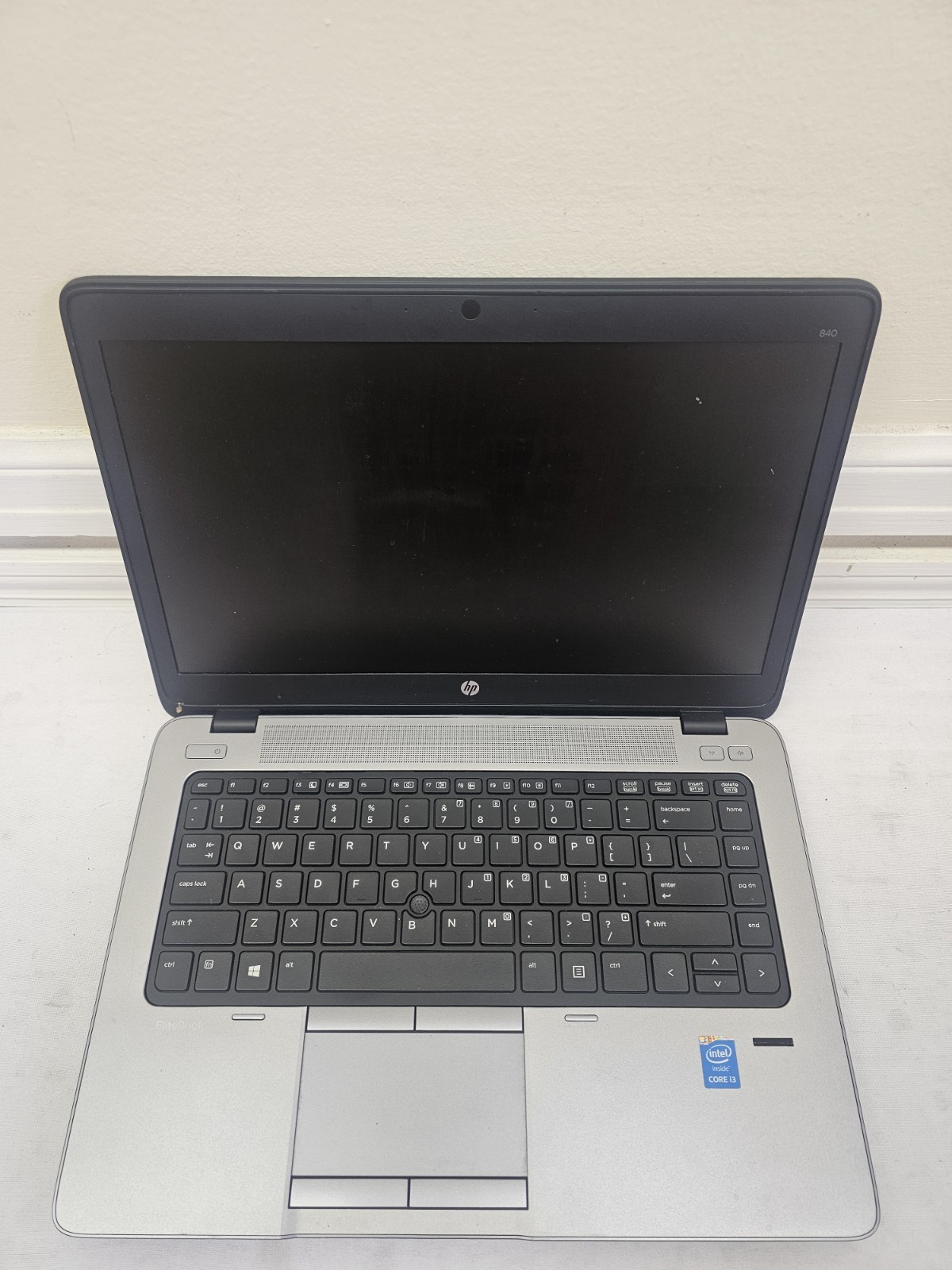 HP EliteBook 840 Laptop – Intel i3 – 8GB RAM – WON’T POWER ON – READ DESCRIPTION