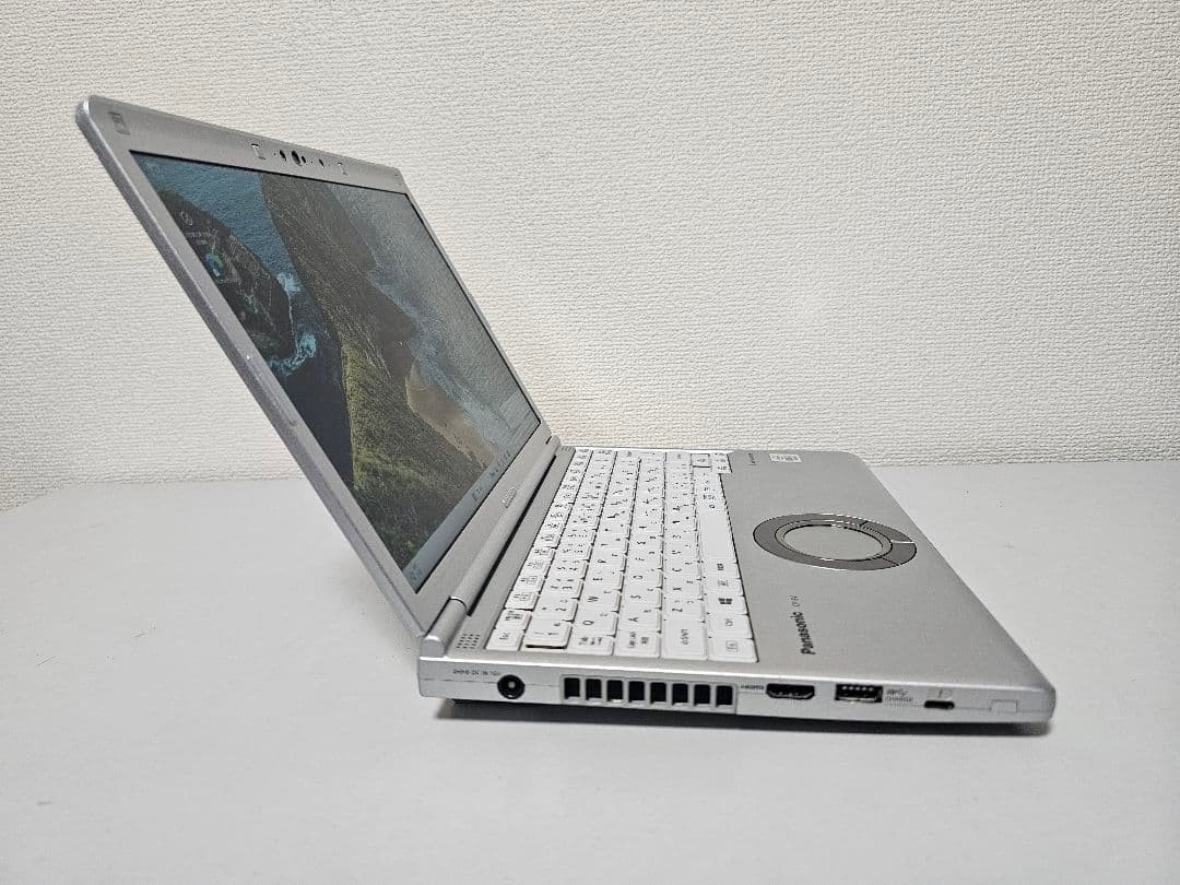 Panasonic Toughbook CF-SV9 i7-10510U Intel UHD SSD 256GB 16GB 12.1″ WUXGA Win 11