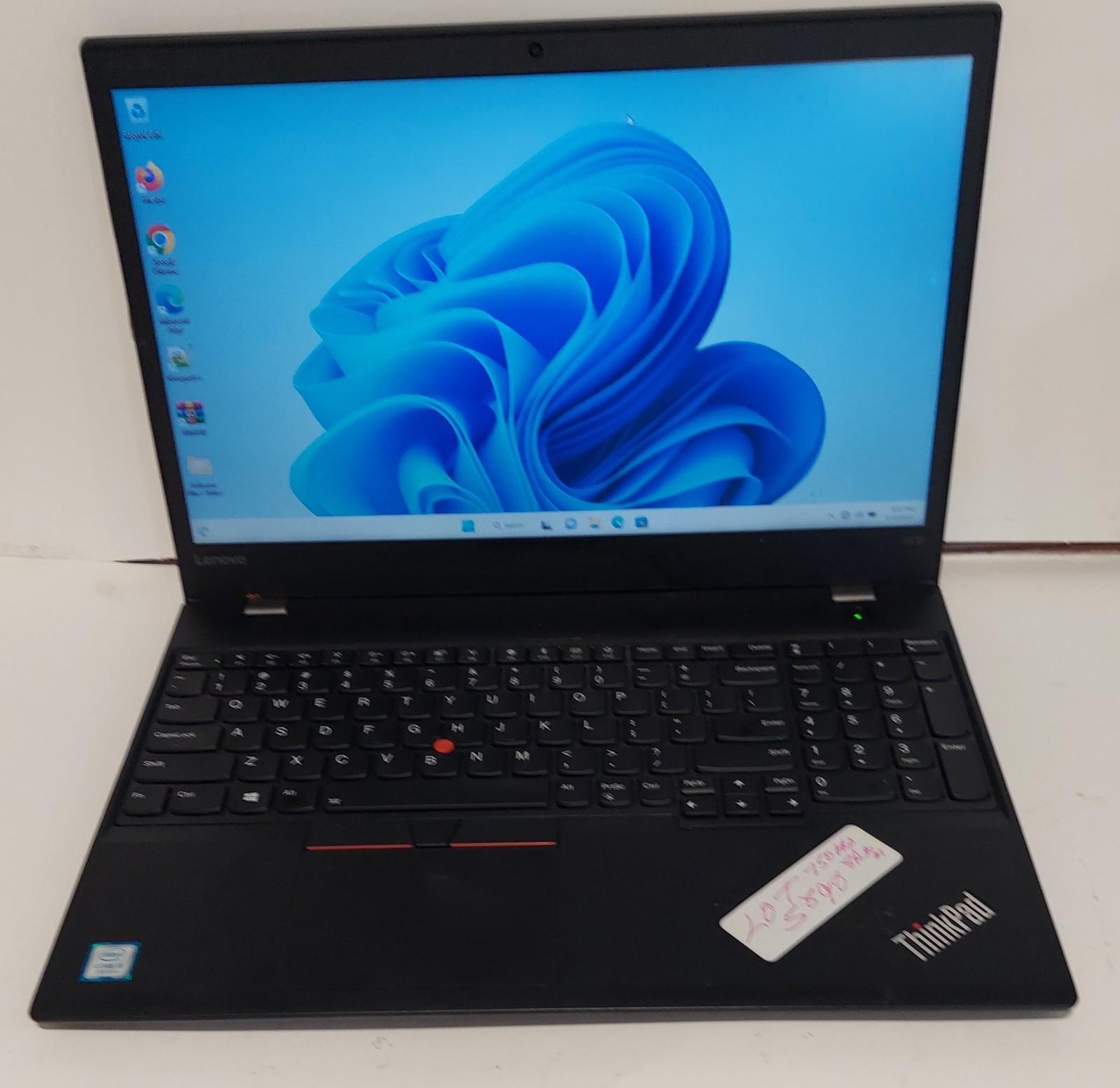 LENOVO THINKPAD T570 i5 7TH GEN 750HD 8 RAM GOOD CONDITION