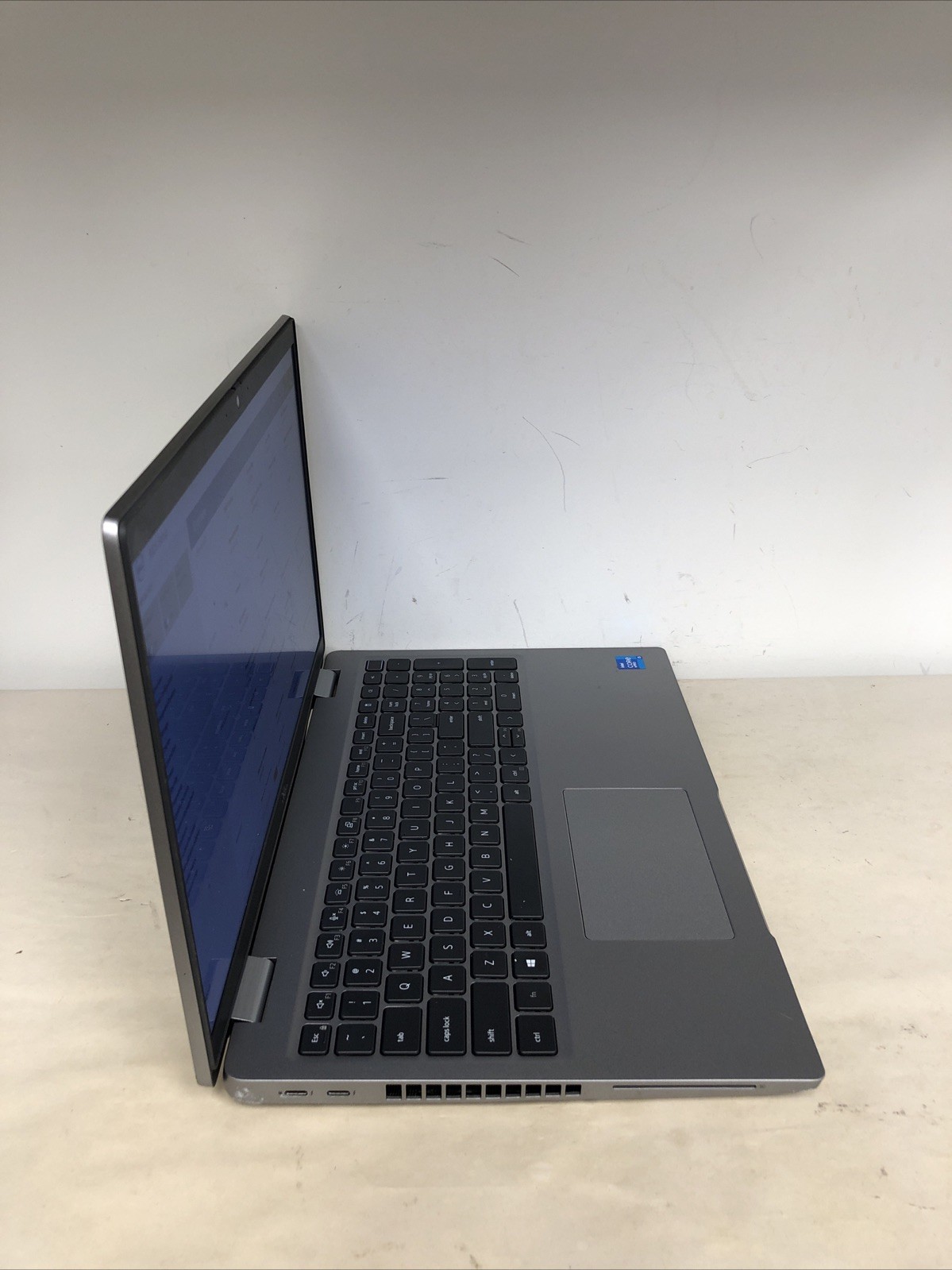 Dell Latitude 5521 i5-11500H 16GB RAM NO SSD