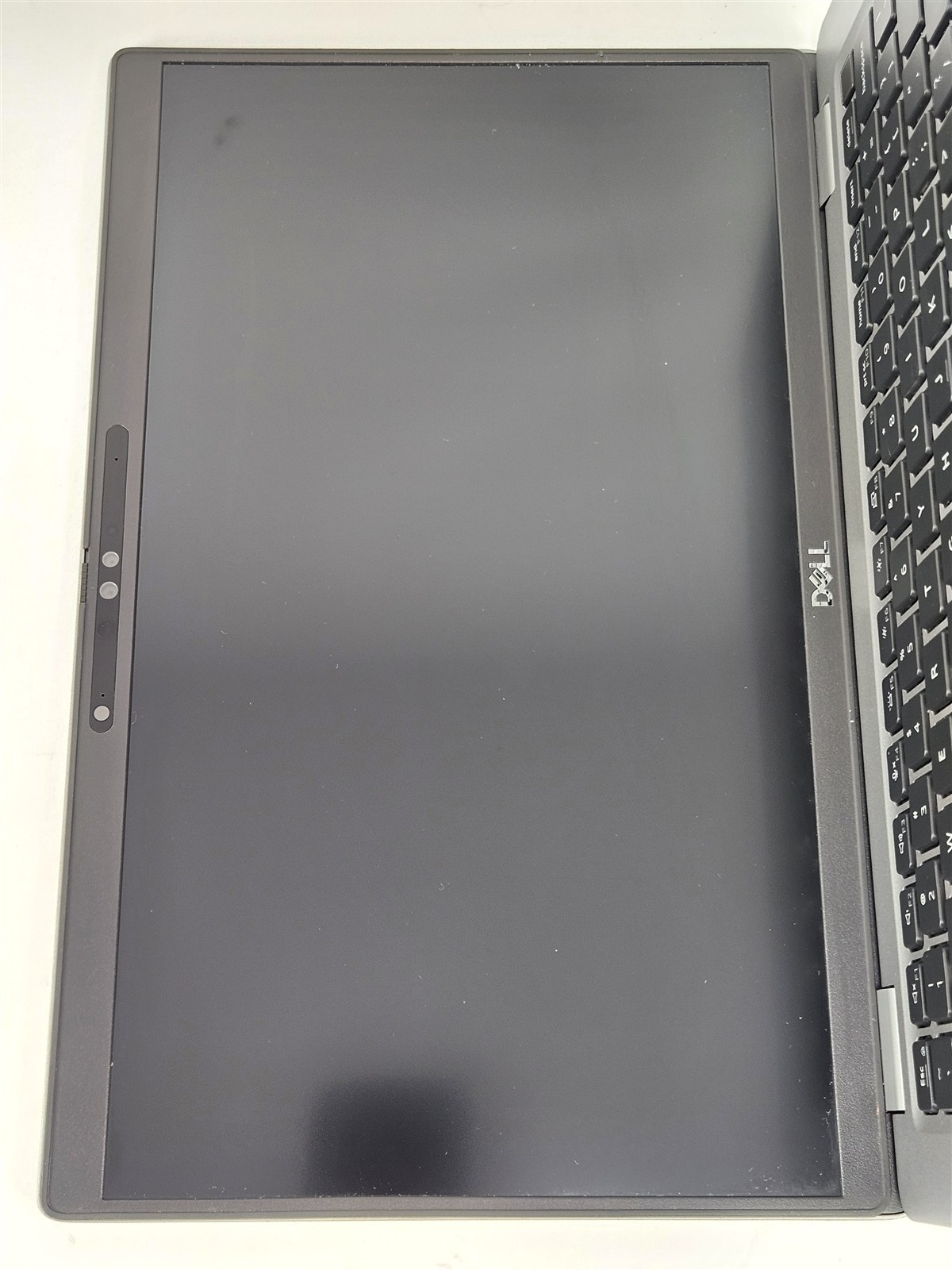 Dell i7-1270P Latitude 5431 256GB SSD 16GB RAM 14″ FHD HDMI Wi-Fi 6E No OS