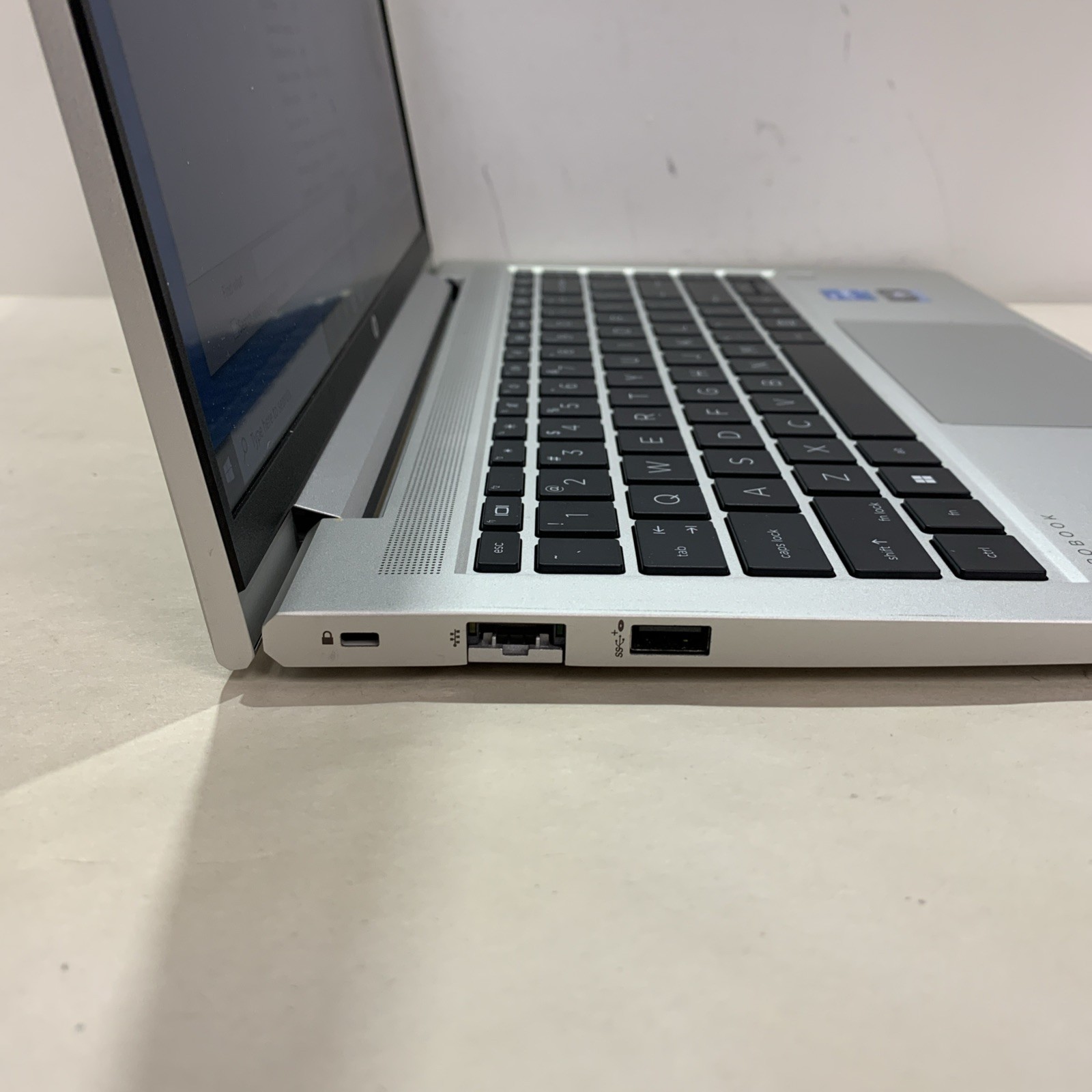 Hp Probook 440 G9 i3-1215U 8GB RAM 256GBBSSD Win10 Pro | READ DESCRIPTION