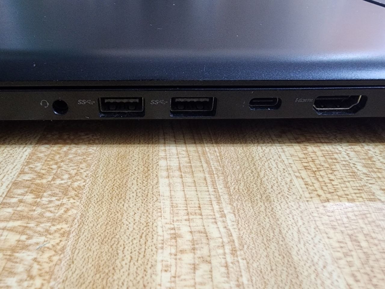 Dell G5 15 G5587 15.6″ intel i5-8300H 8GB DDR4 2666 128GB SSD + 1TB HDD LPV005