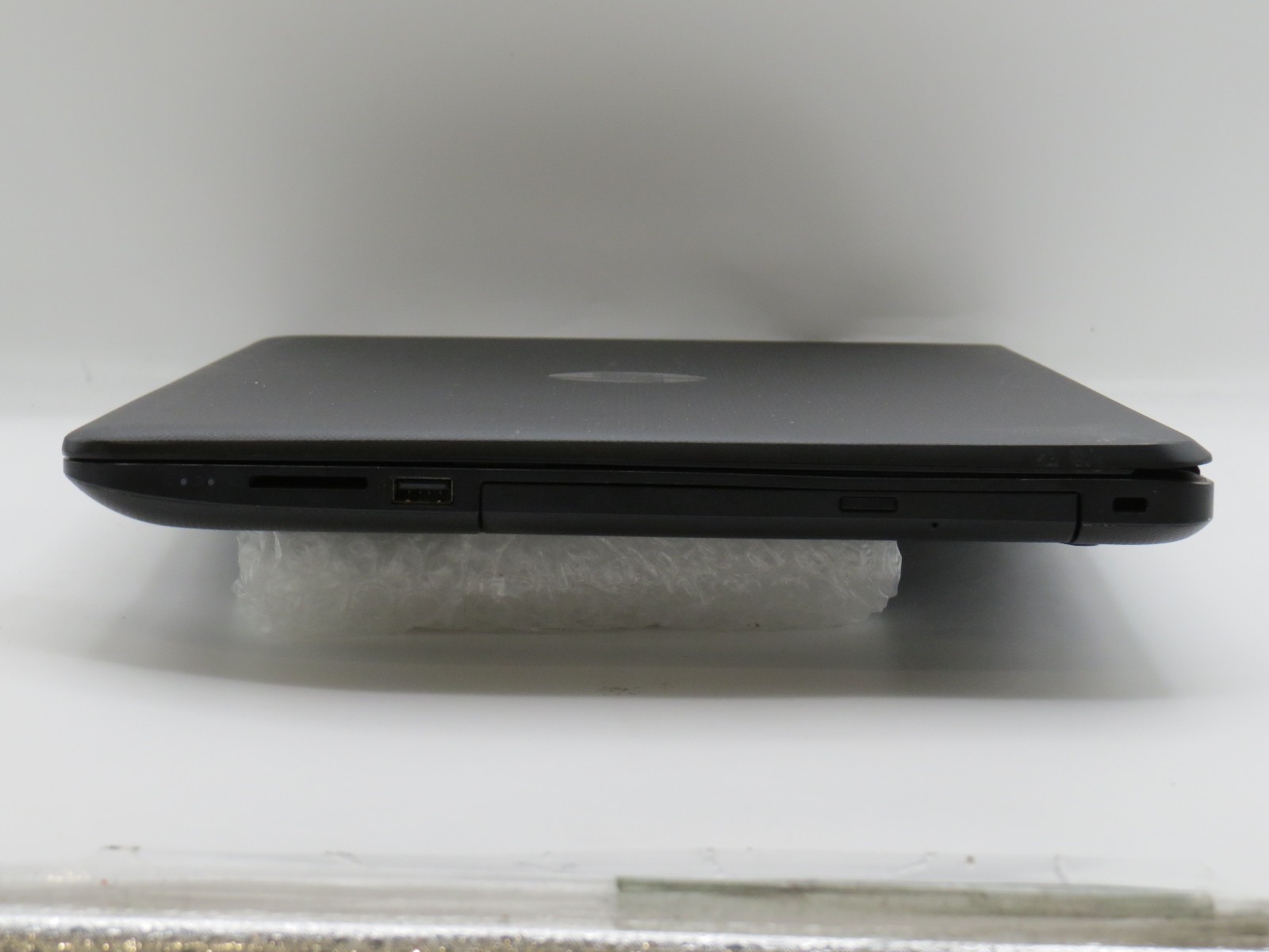 HP 15 Celeron 4000 @ 1.1 8GB DDR4 256GB SSD 15.6″ No OS