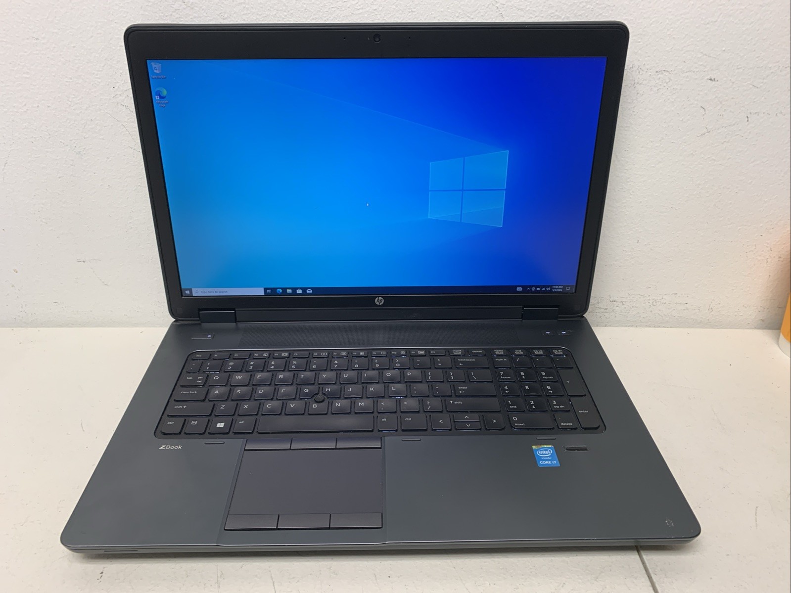 HP ZBook 17 G2 Core i7-4710M 2.50GHz 12GB RAM 256gb SSD Wind 10 Pro Read Descr
