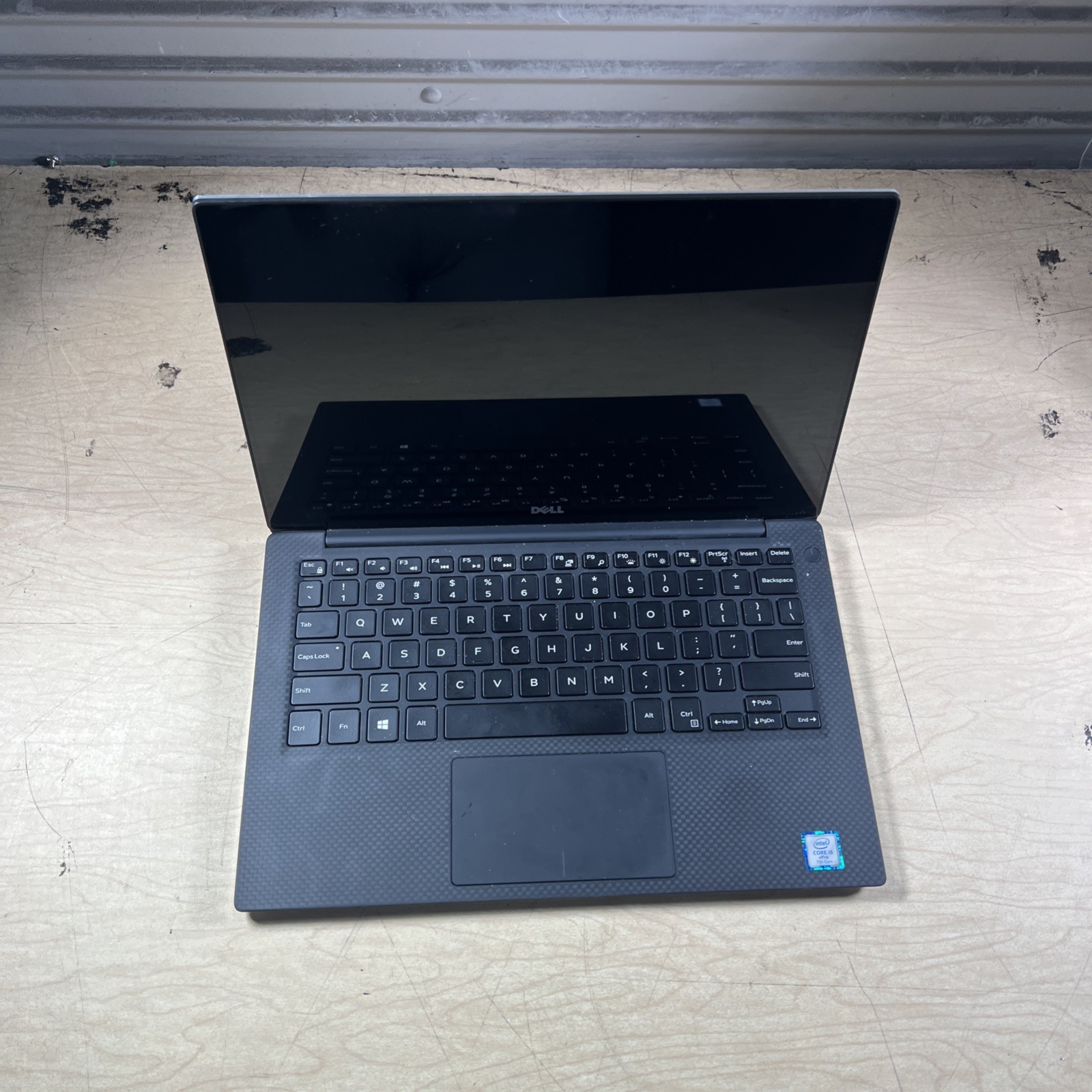 DELL XPS 13 9360 INTEL CORE I5-7300U 2.60GHZ 8GB RAM **NO HD/ NO CADDIE/ NO OS/