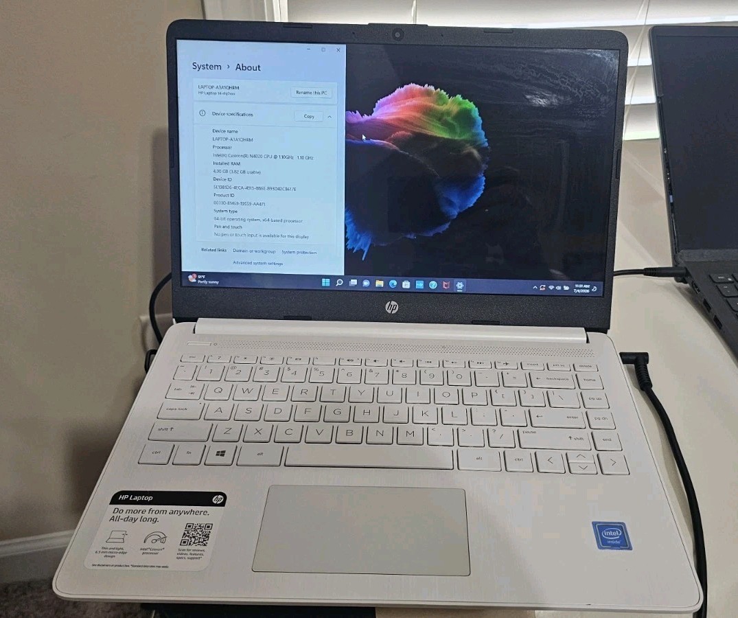 Hp Laptop 14-dq0032dx Win 11 Pro, With Charger