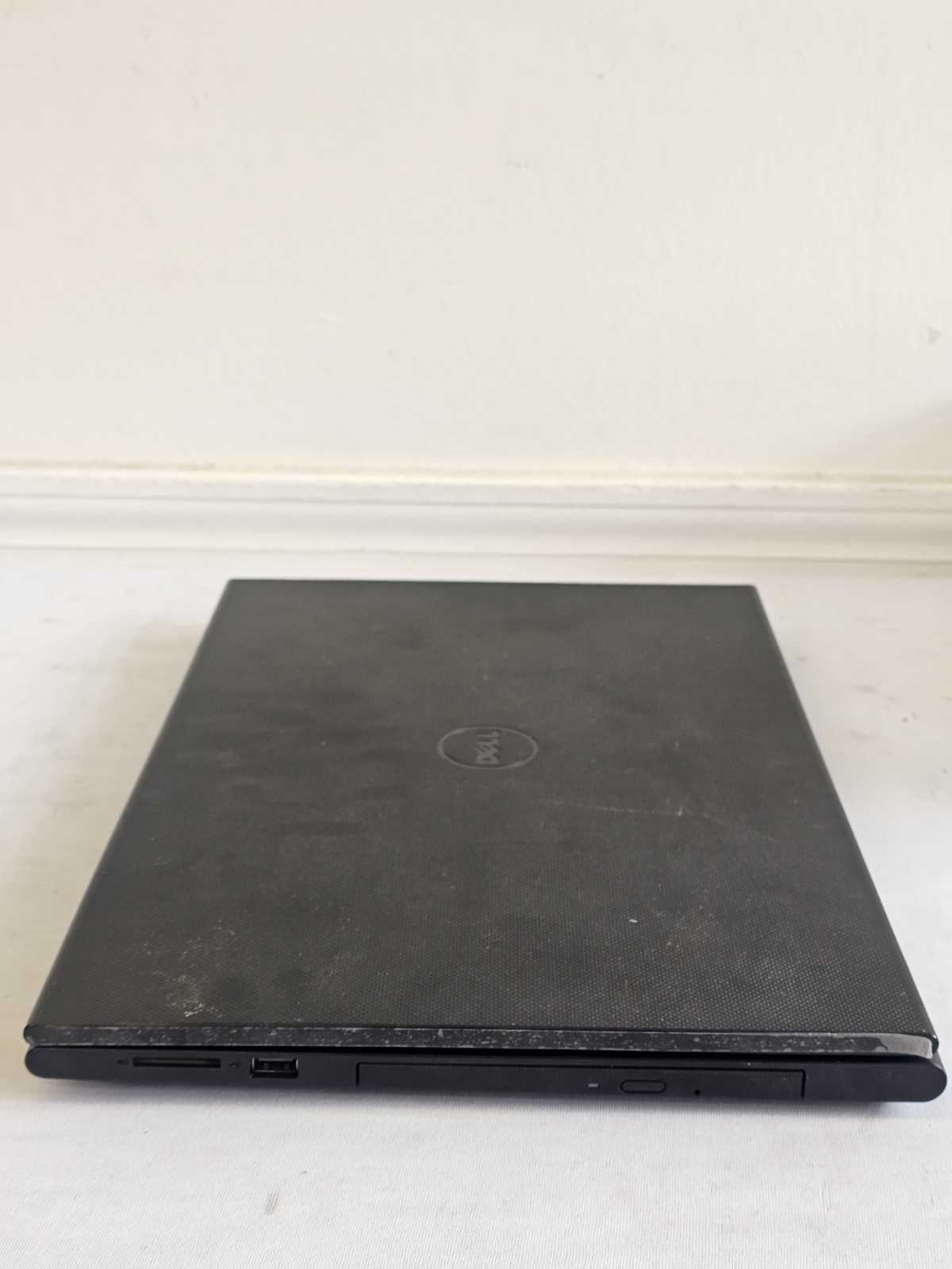 Dell Inspiron 15 Laptop – AMD A6 – 8GB RAM – 500GB HDD – NO BATT – Windows 10