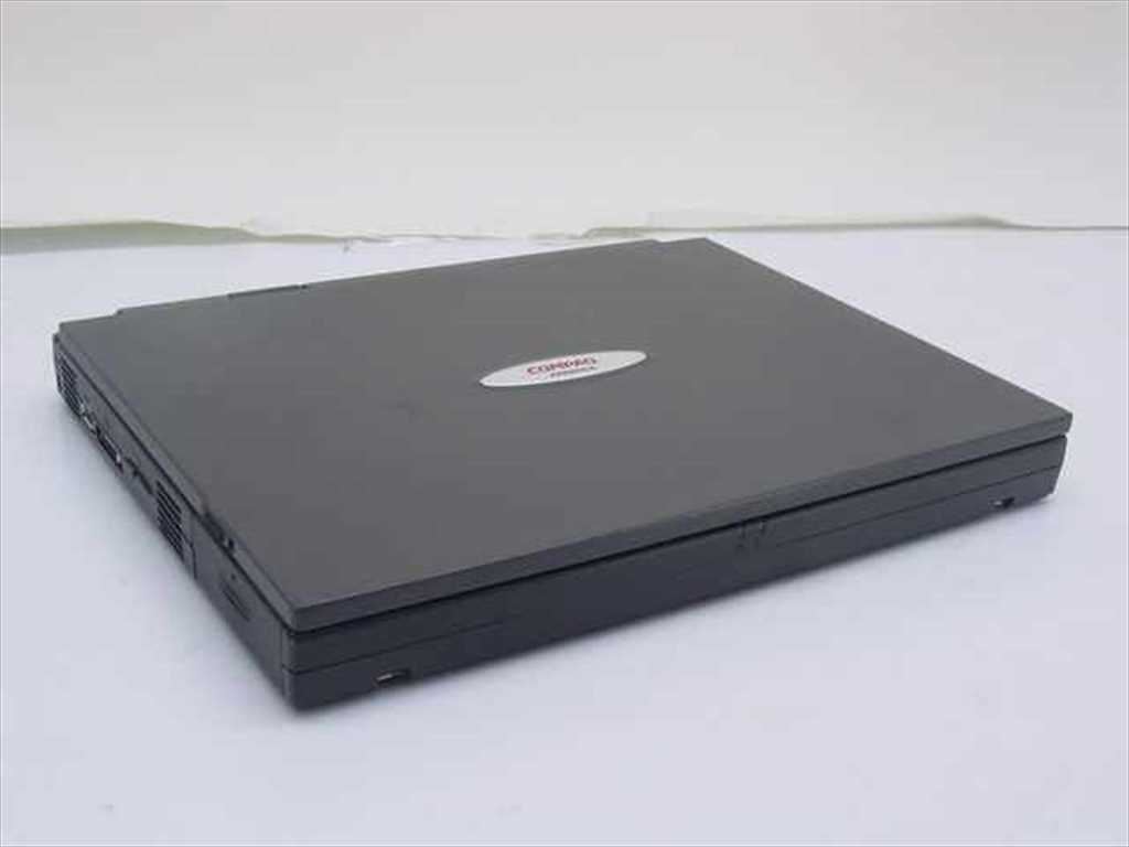 Compaq Armada 3500 PII266 Laptop 32MB RAM 4.1GB HDD – No AC Adapter – As Is