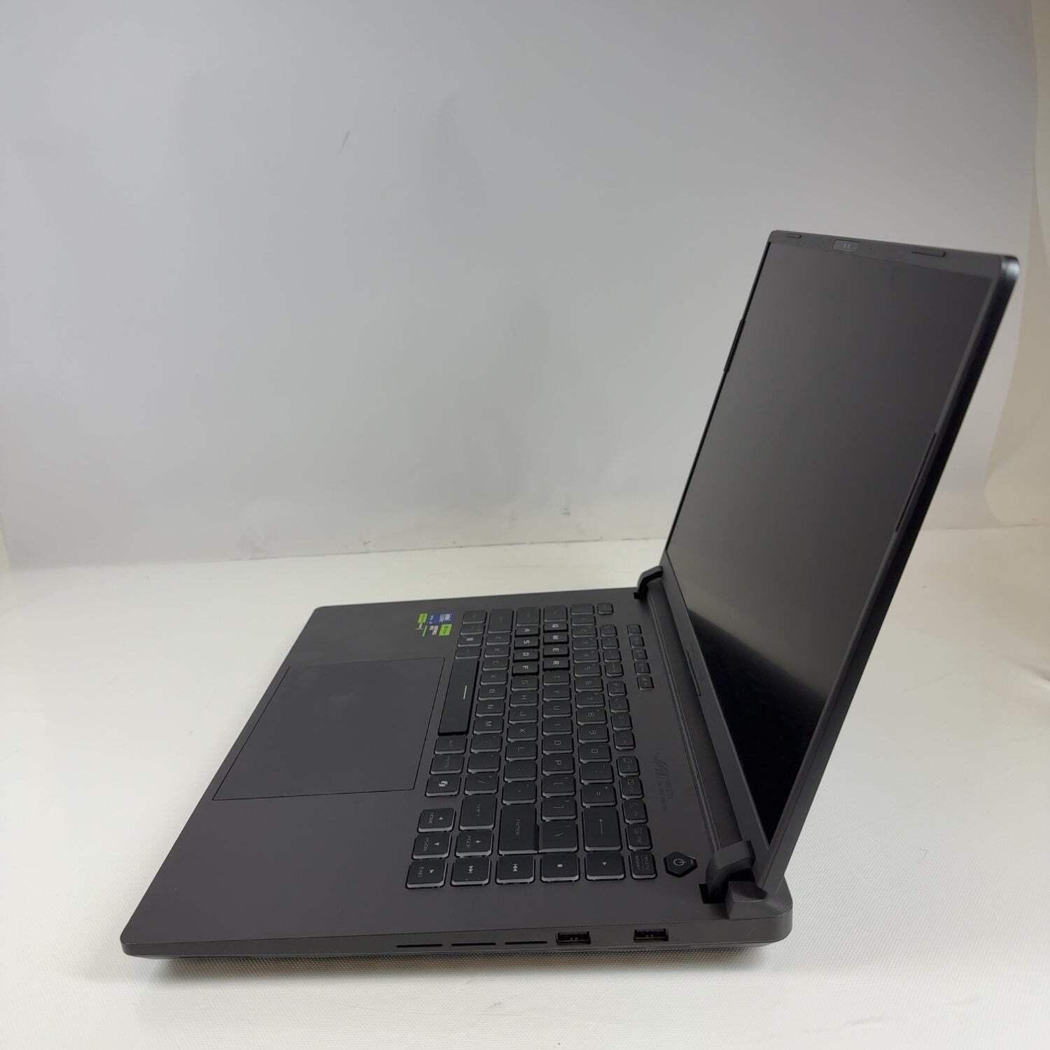 Asus G615L G615L 16″ Core Ultra 9 275HX 2.7GHz 32GB RAM 1TB SSD GeForce RTX 5060