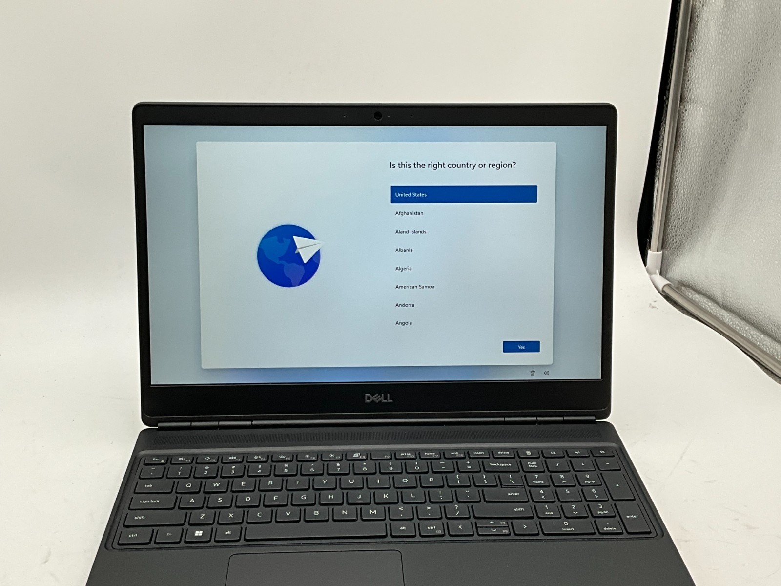 DELL Precision 7560 i7-11850H 2.50g 32GB 1TB T1200 15.6″ WIN11 Laptop BMJ67M3